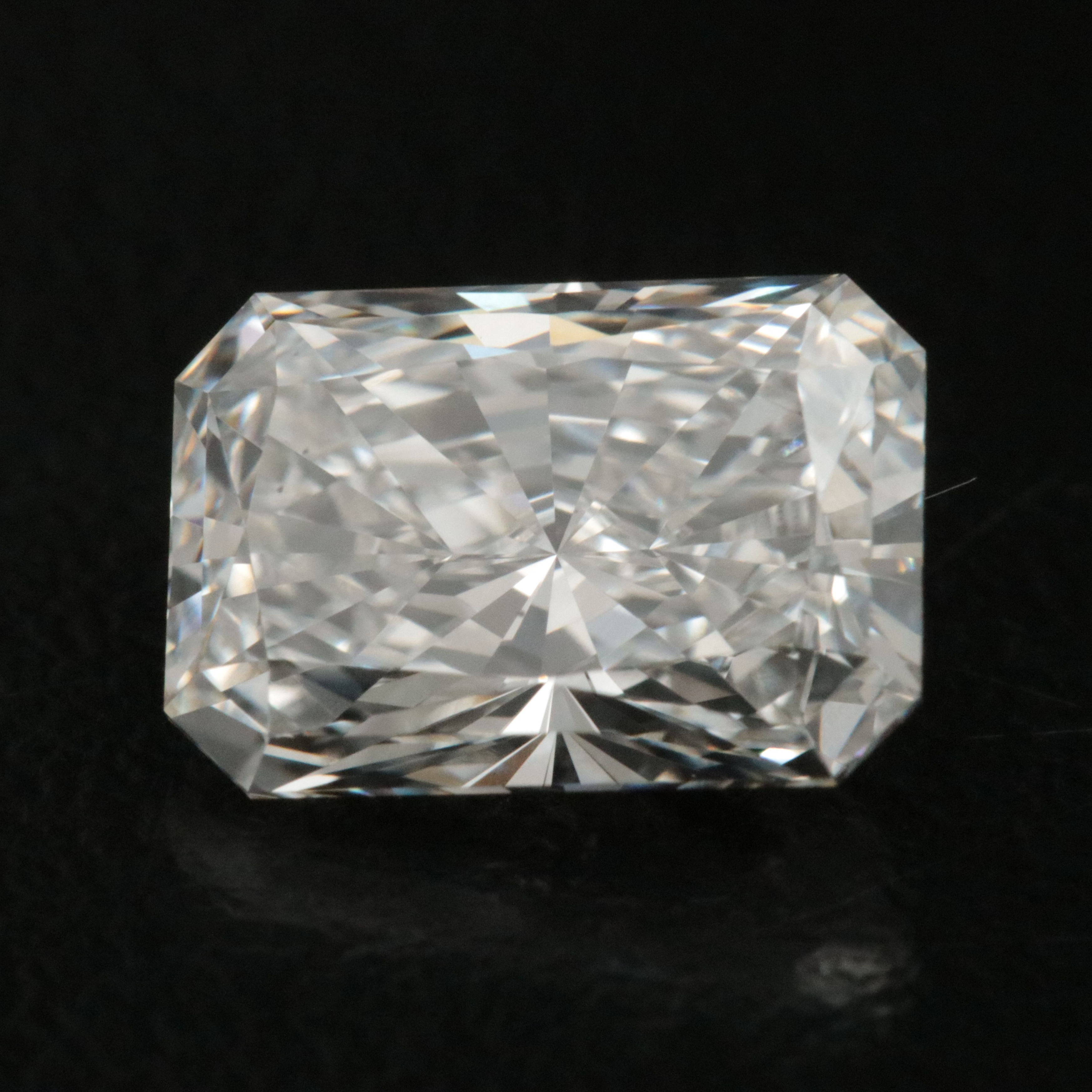 Loose 1.89 CT Lab Grown Diamond with IGI Report