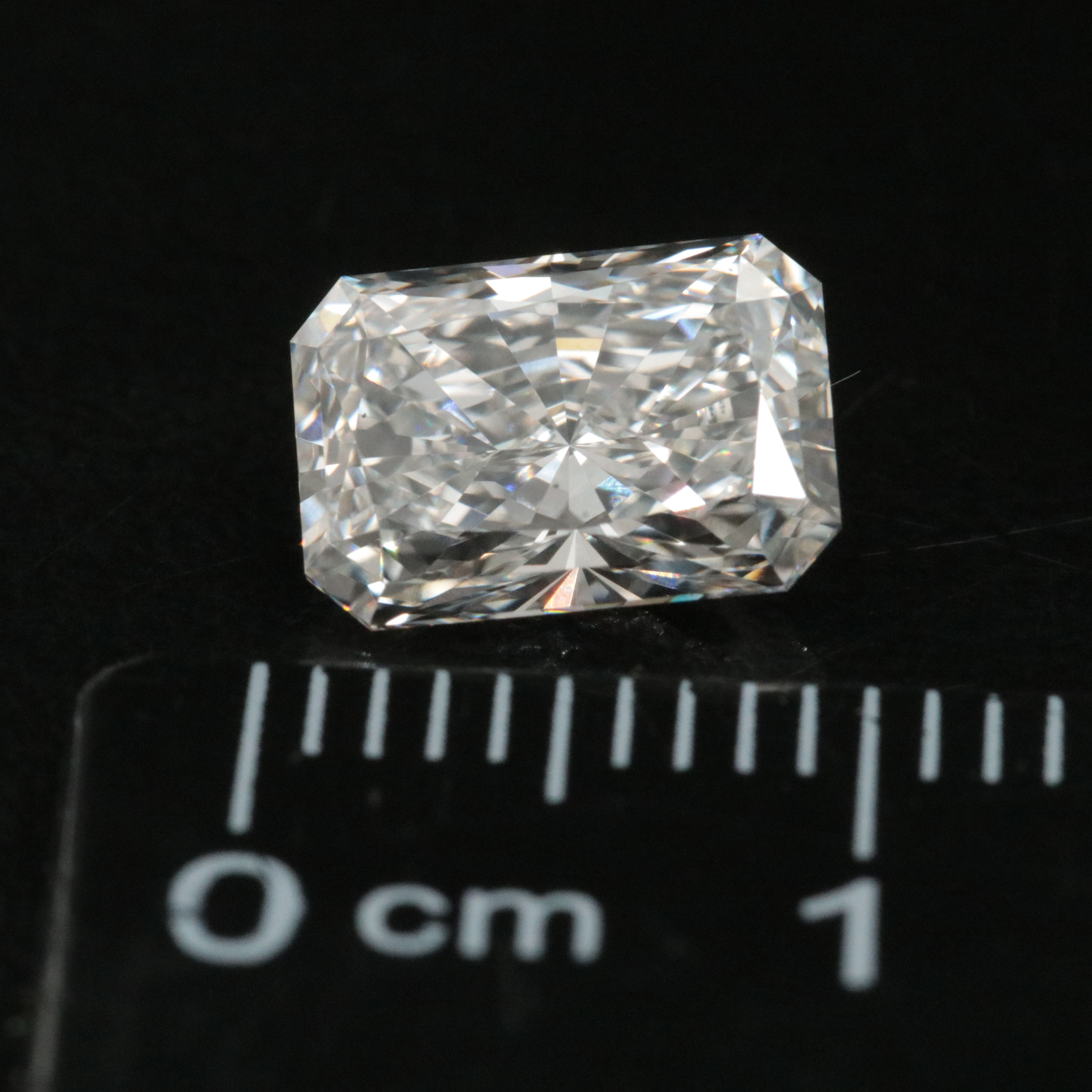 Loose 1.89 CT Lab Grown Diamond with IGI Report