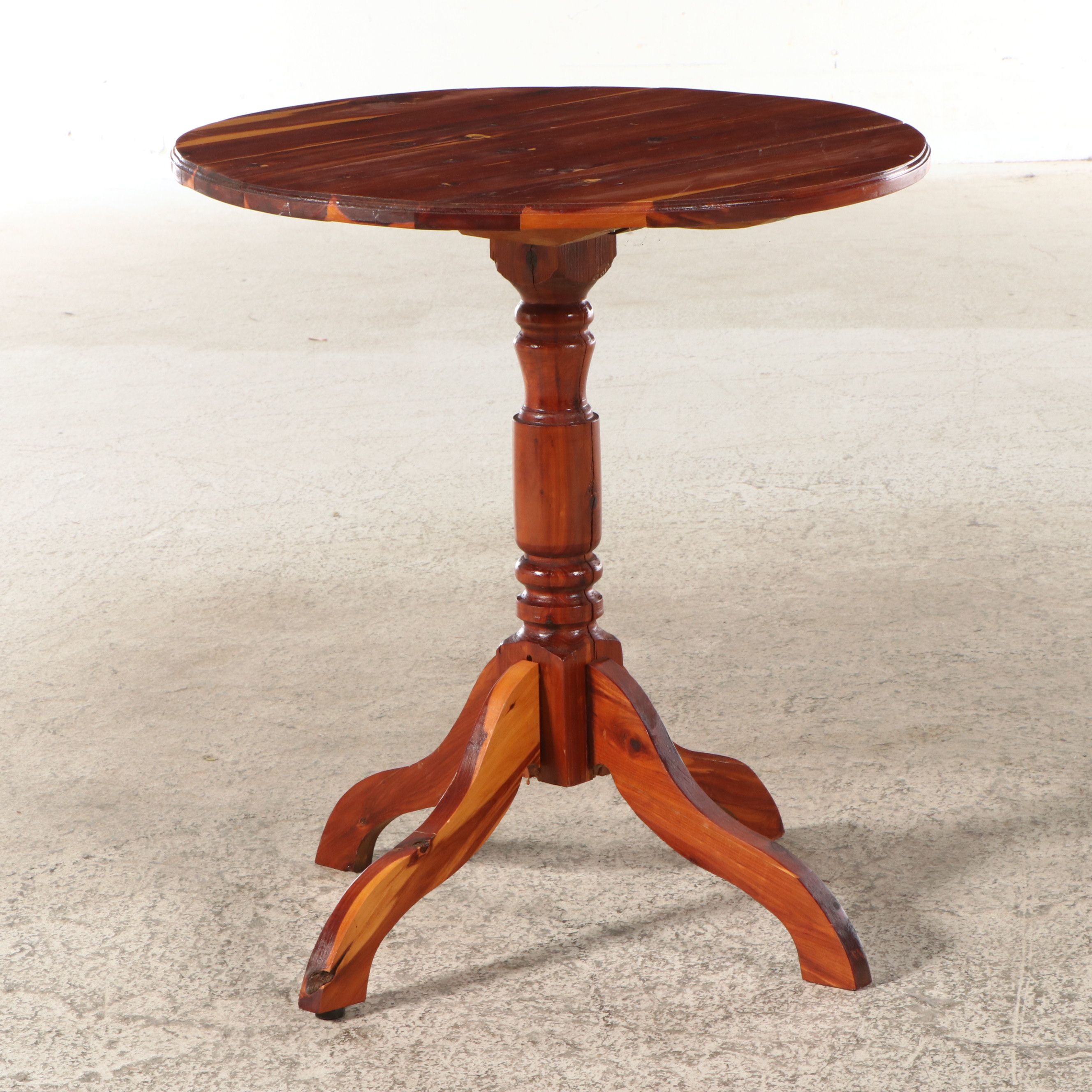 Federal Style Cedar and Mixed Wood Pedestal Table, Mid to Late 20th Century