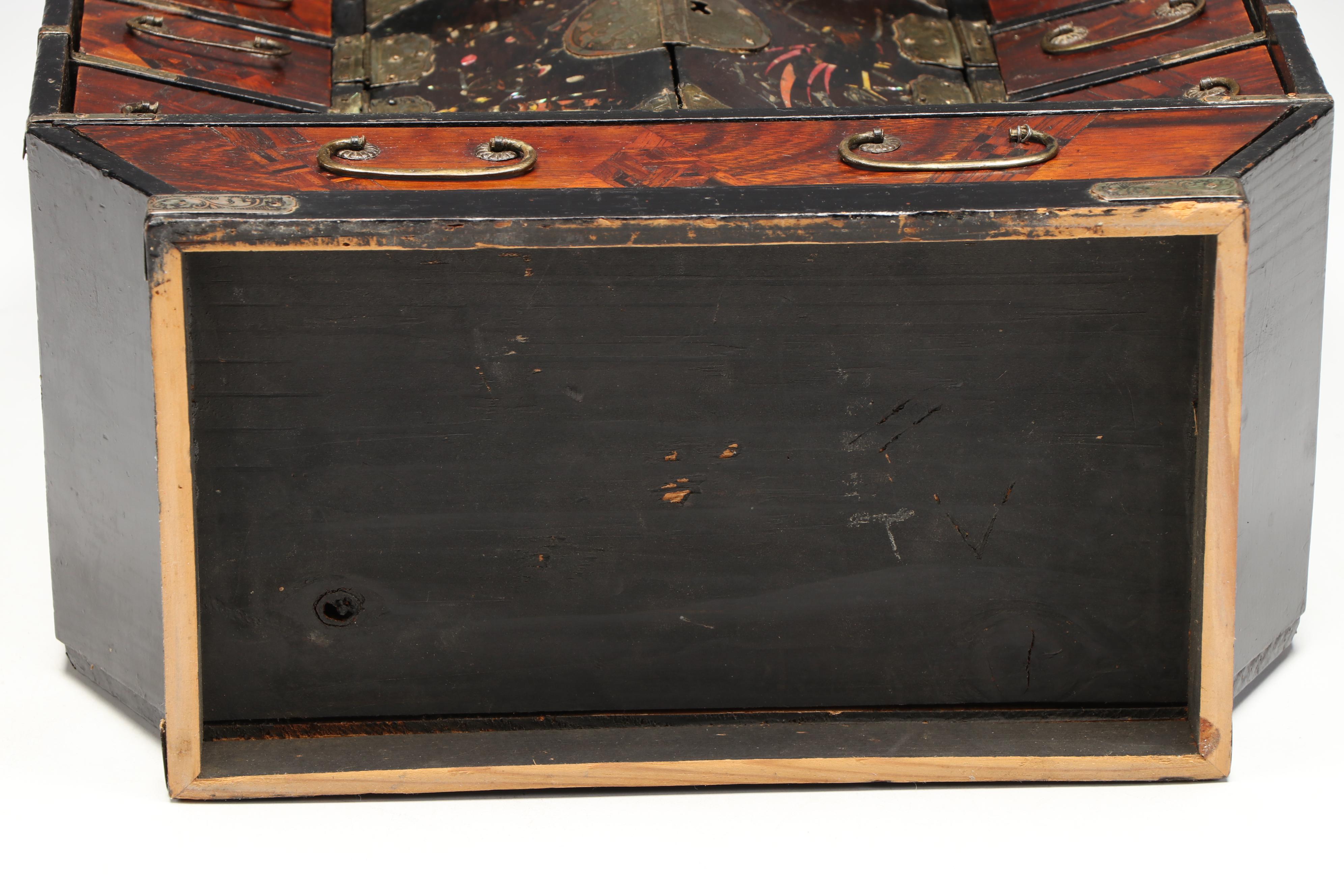 Abalone Inlaid with Rosewood and Exotic Woods Jewelry Box, Antique