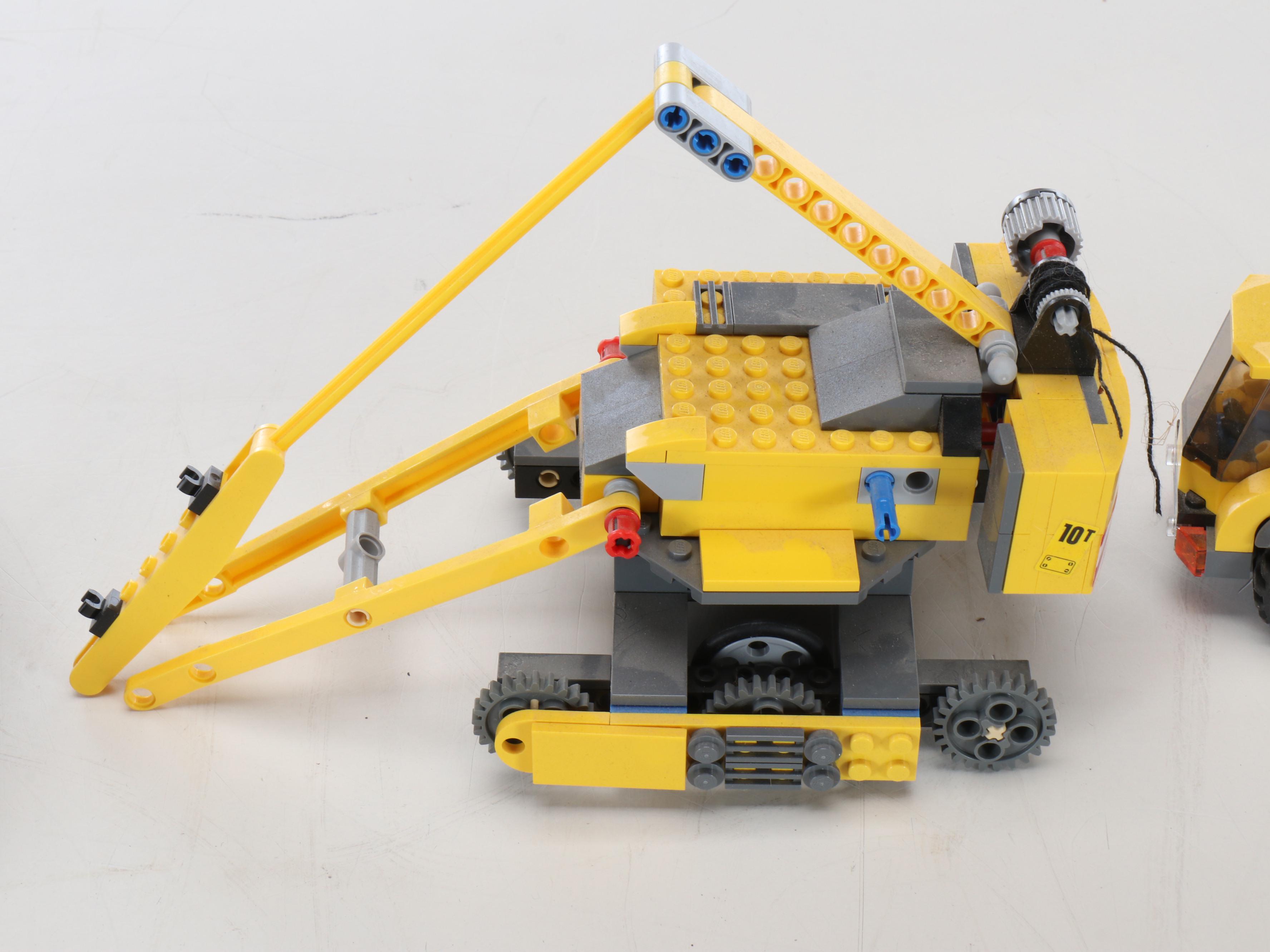 LEGO Western Characters, Construction Crane and Assorted Building Blocks