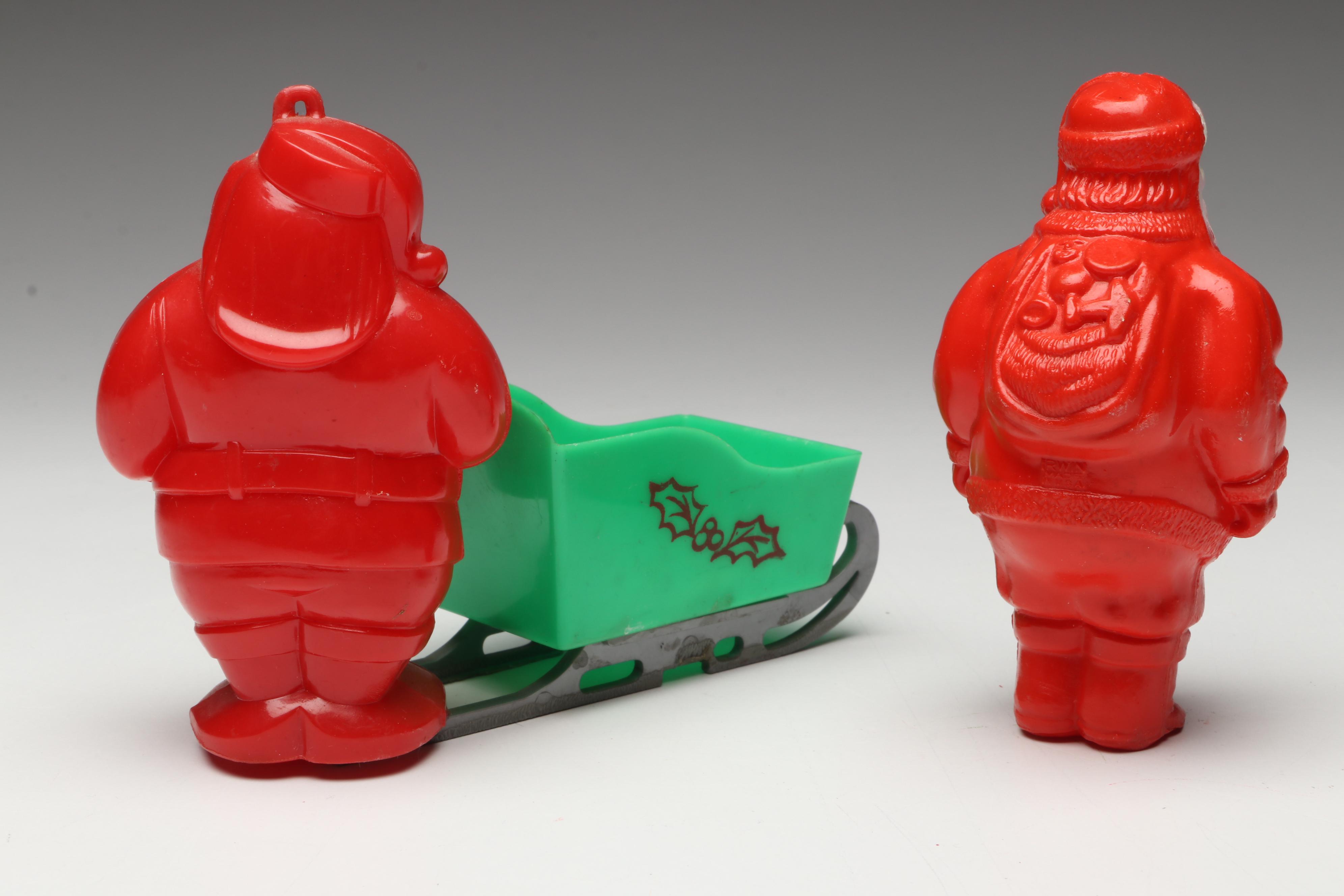 Reindeer Sleigh and Santa Claus Figurines with More Vintage Christmas Décor