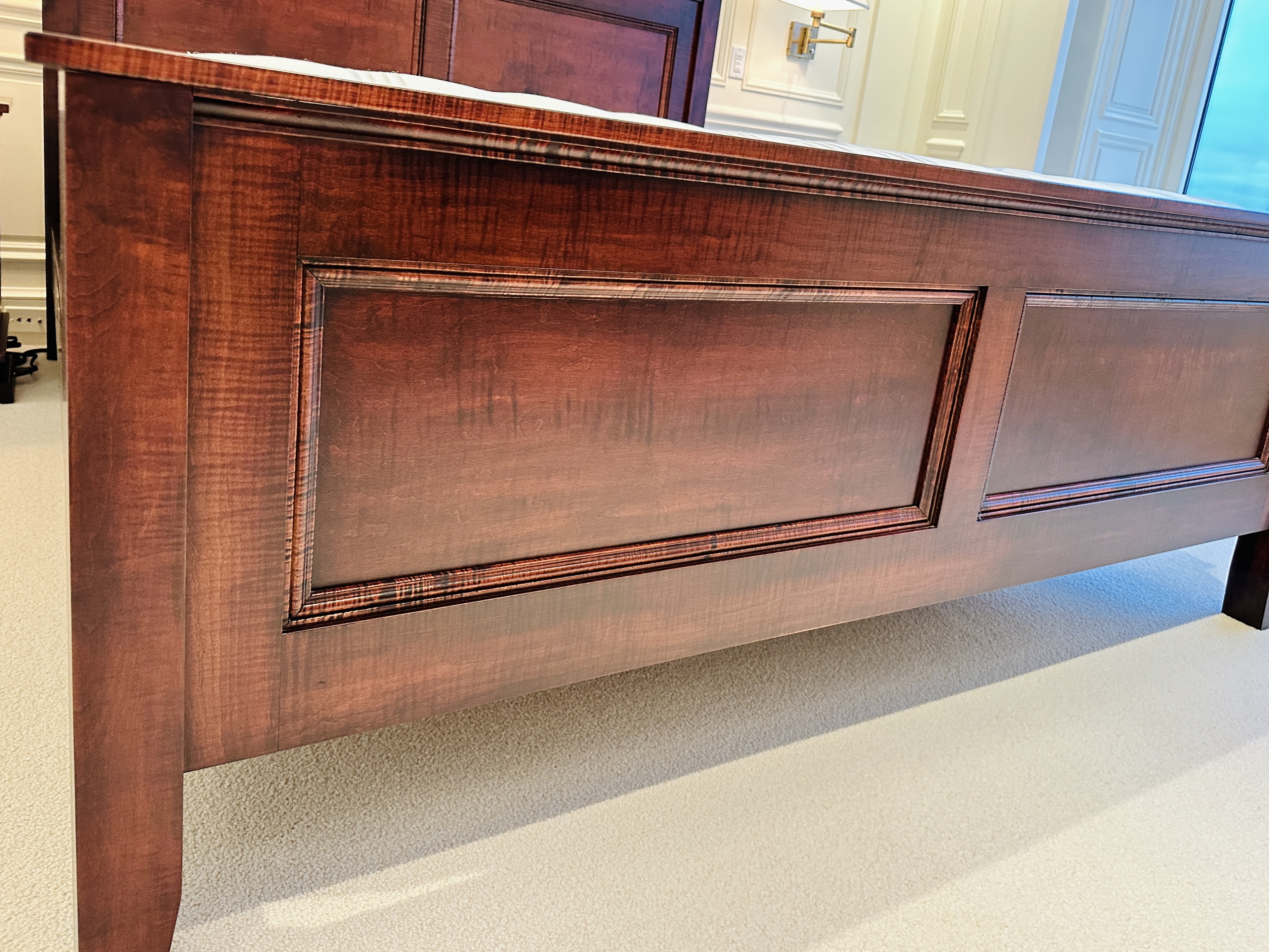 Traditional Style King Size Bed Frame with Nightstands