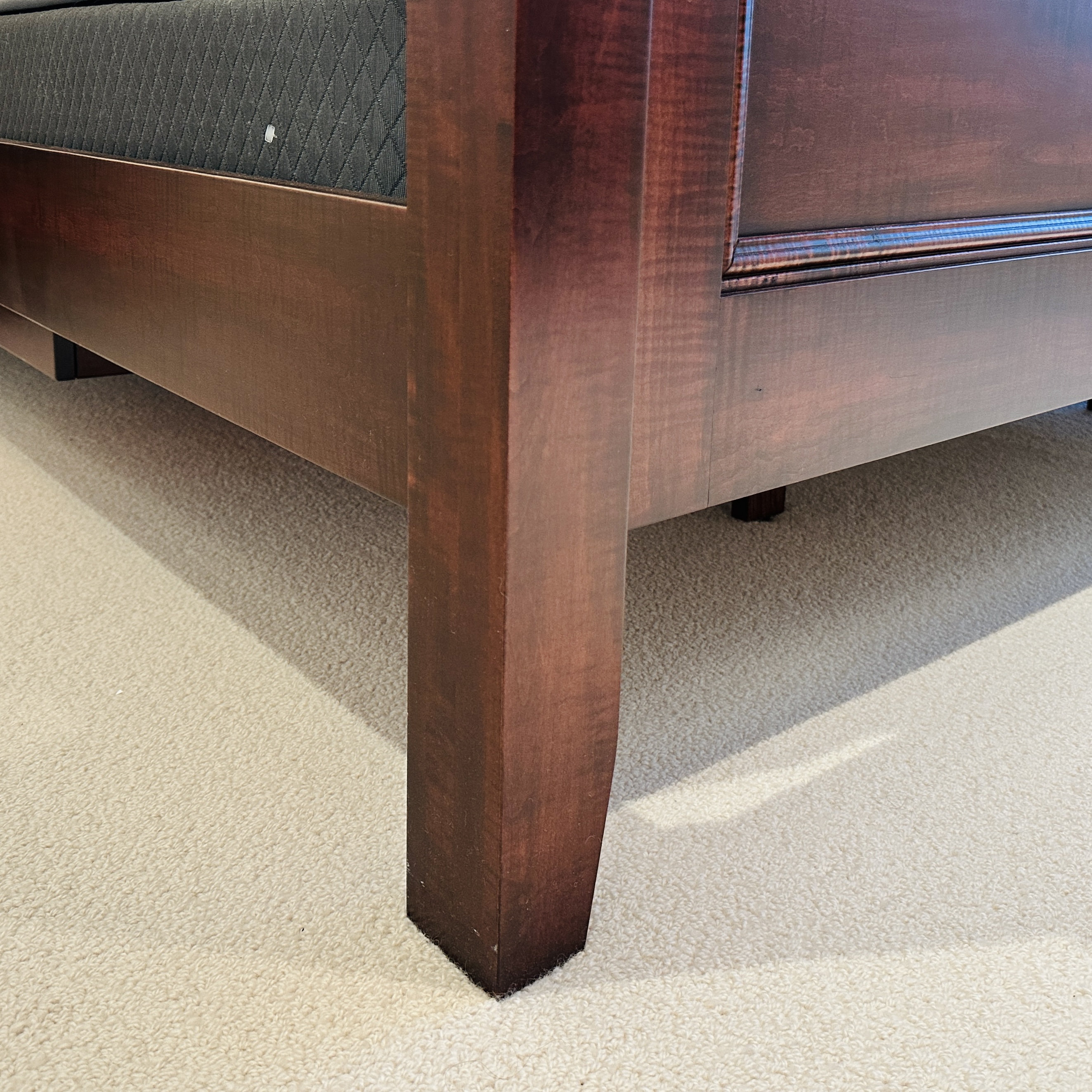 Traditional Style King Size Bed Frame with Nightstands