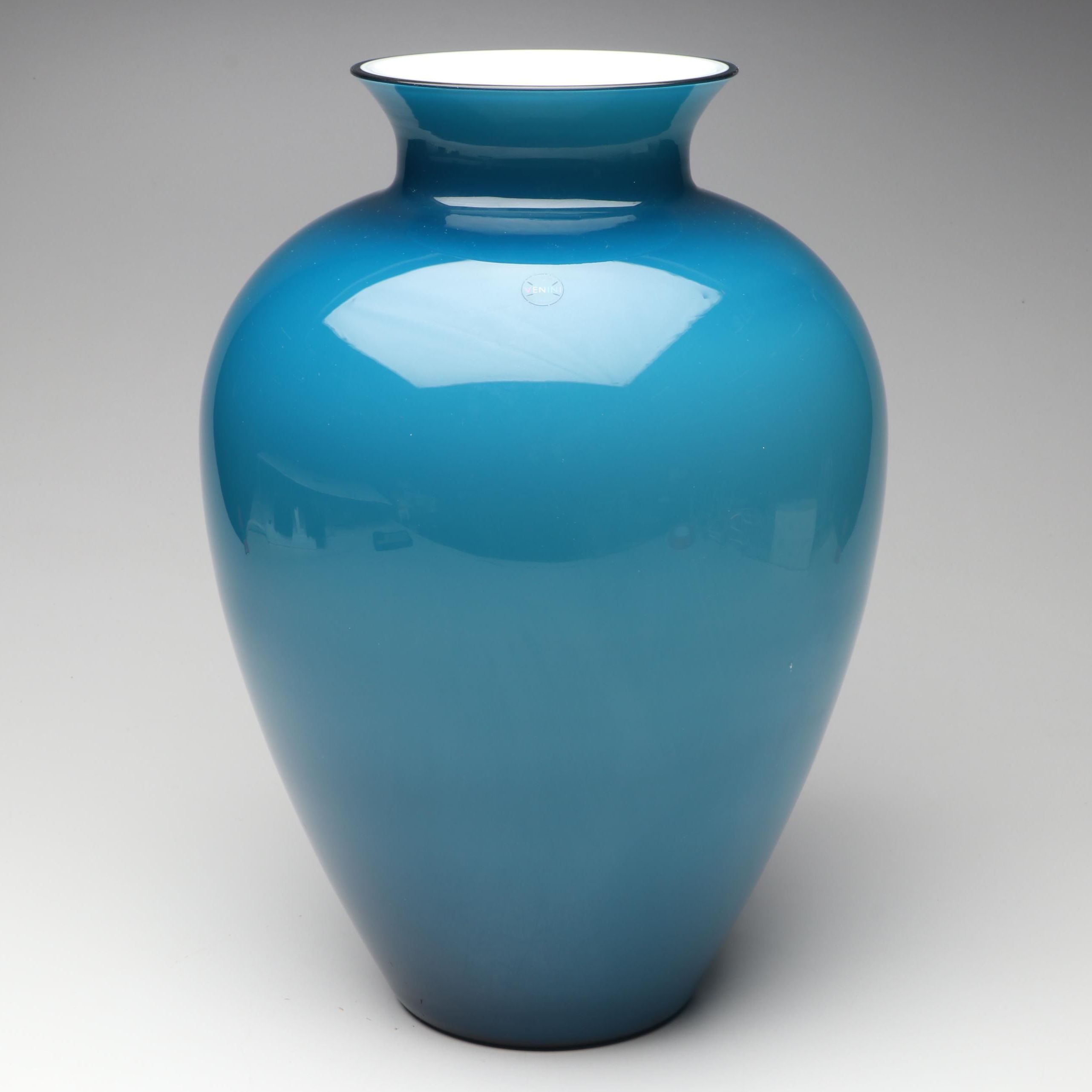Venini "Labuan" Blown Cased Glass Vase, 2015