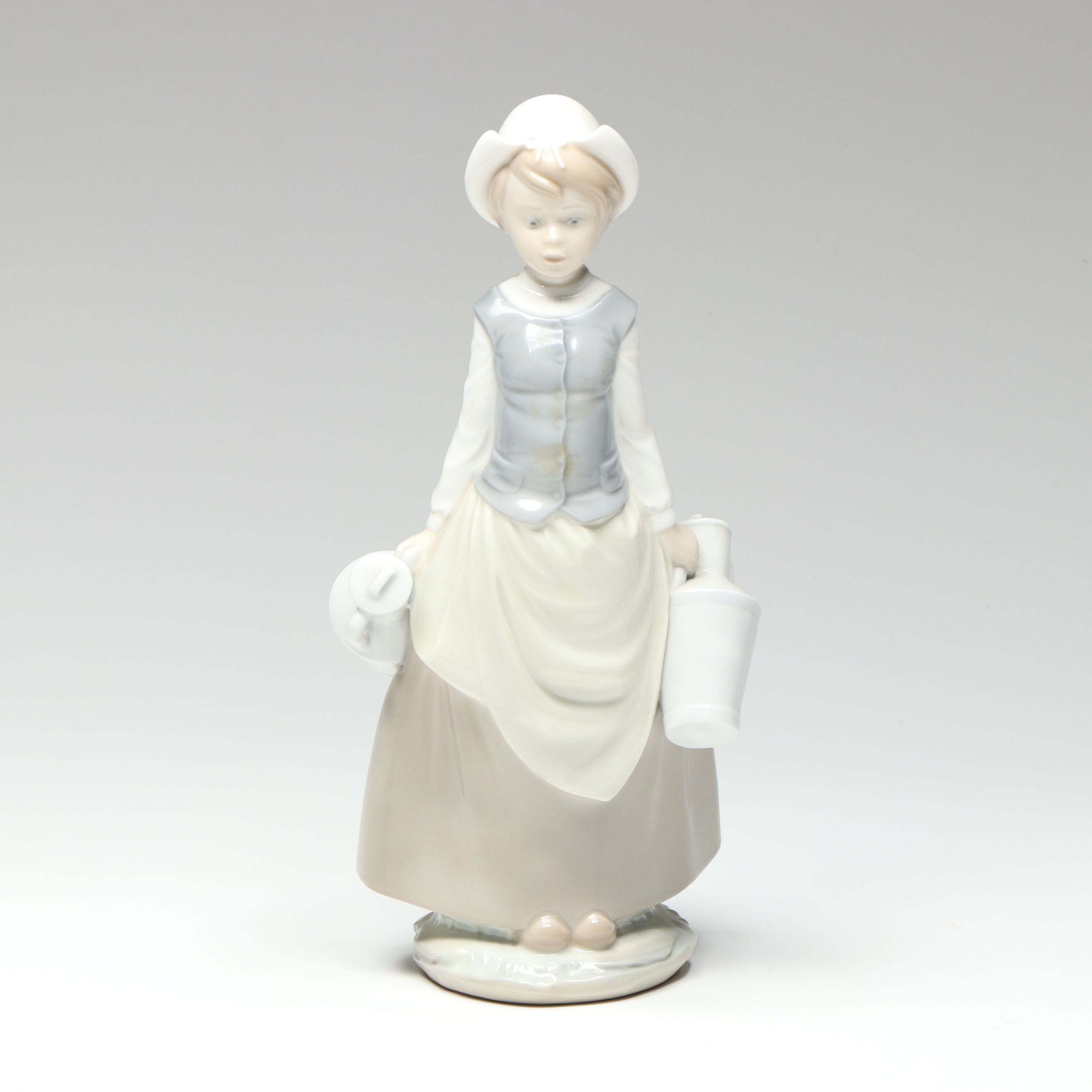 Lladró "Milk Maid" Porcelain Figurine