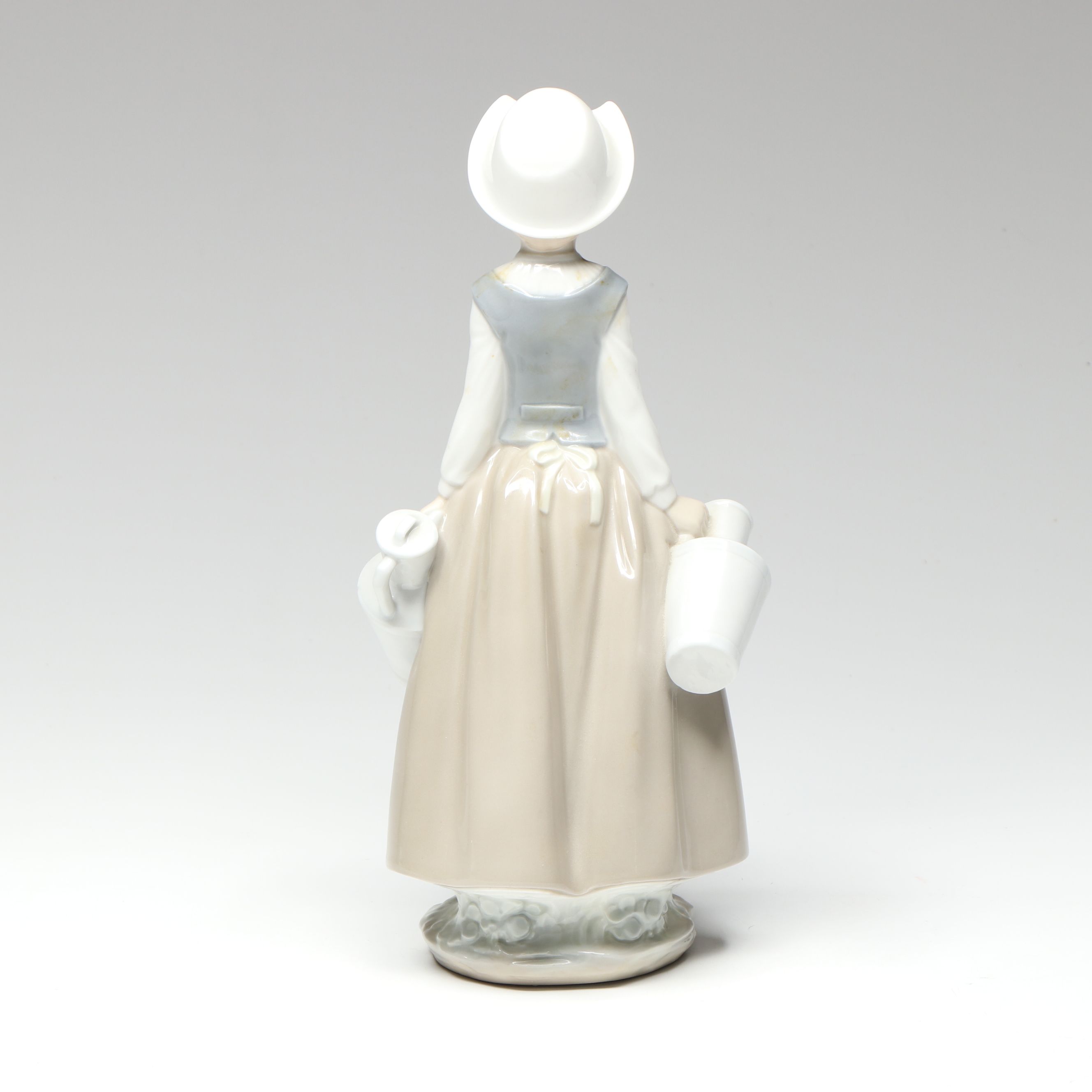 Lladró "Milk Maid" Porcelain Figurine
