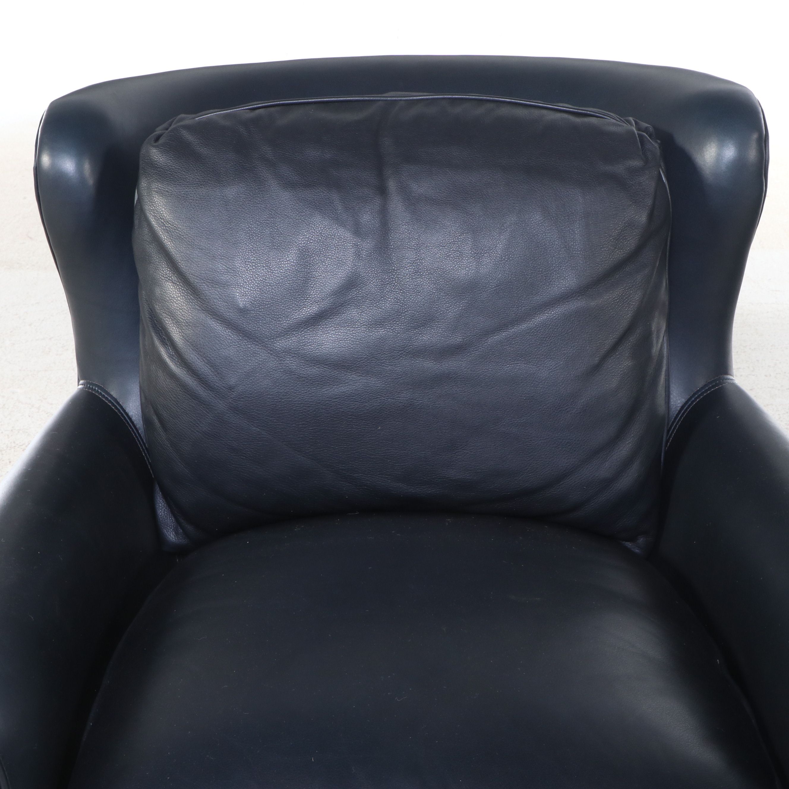 Pair of Ohio Hardwood Furniture Leather Upholstered Swivel Armchairs