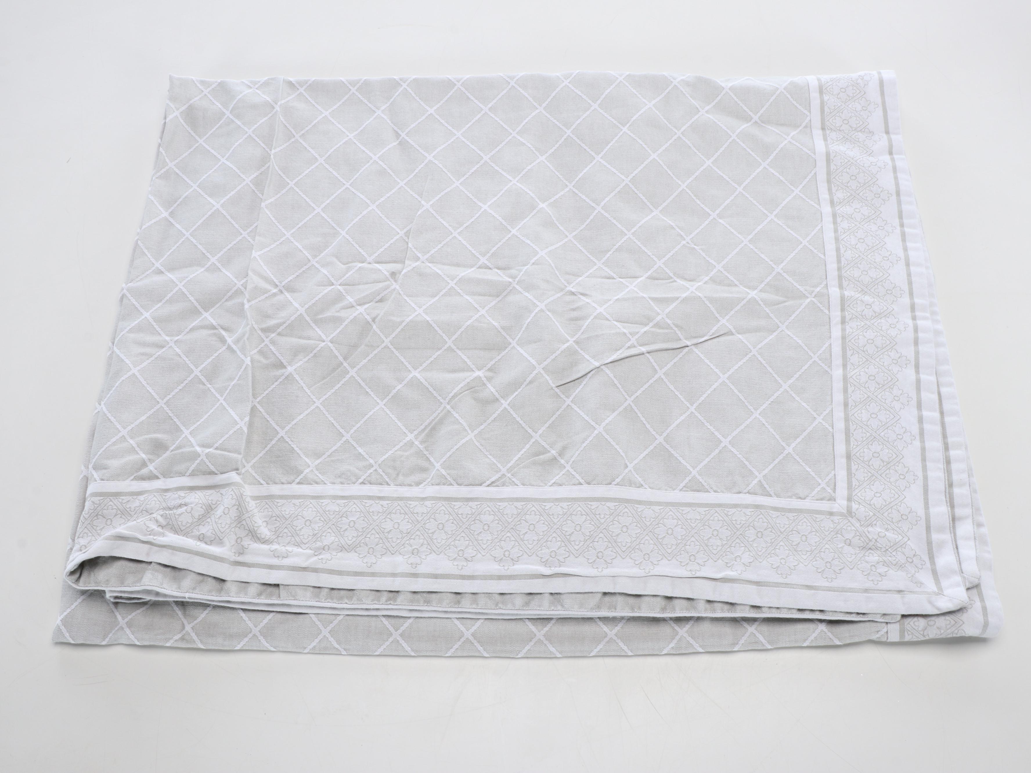 Lenox Round Tablecloth, Cynthia Rowley Napkins, and More Table Linens