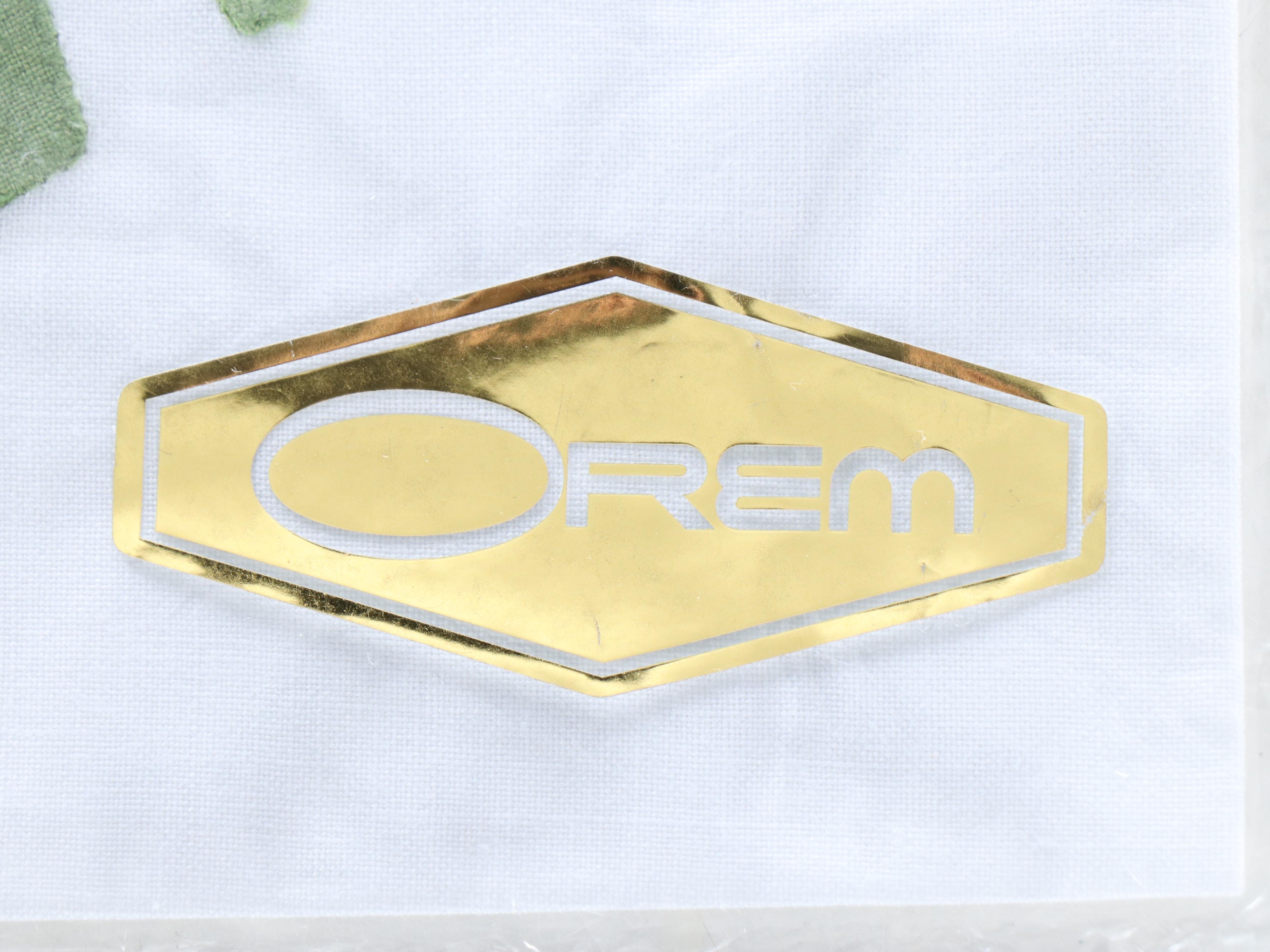 Lenox Round Tablecloth, Cynthia Rowley Napkins, and More Table Linens