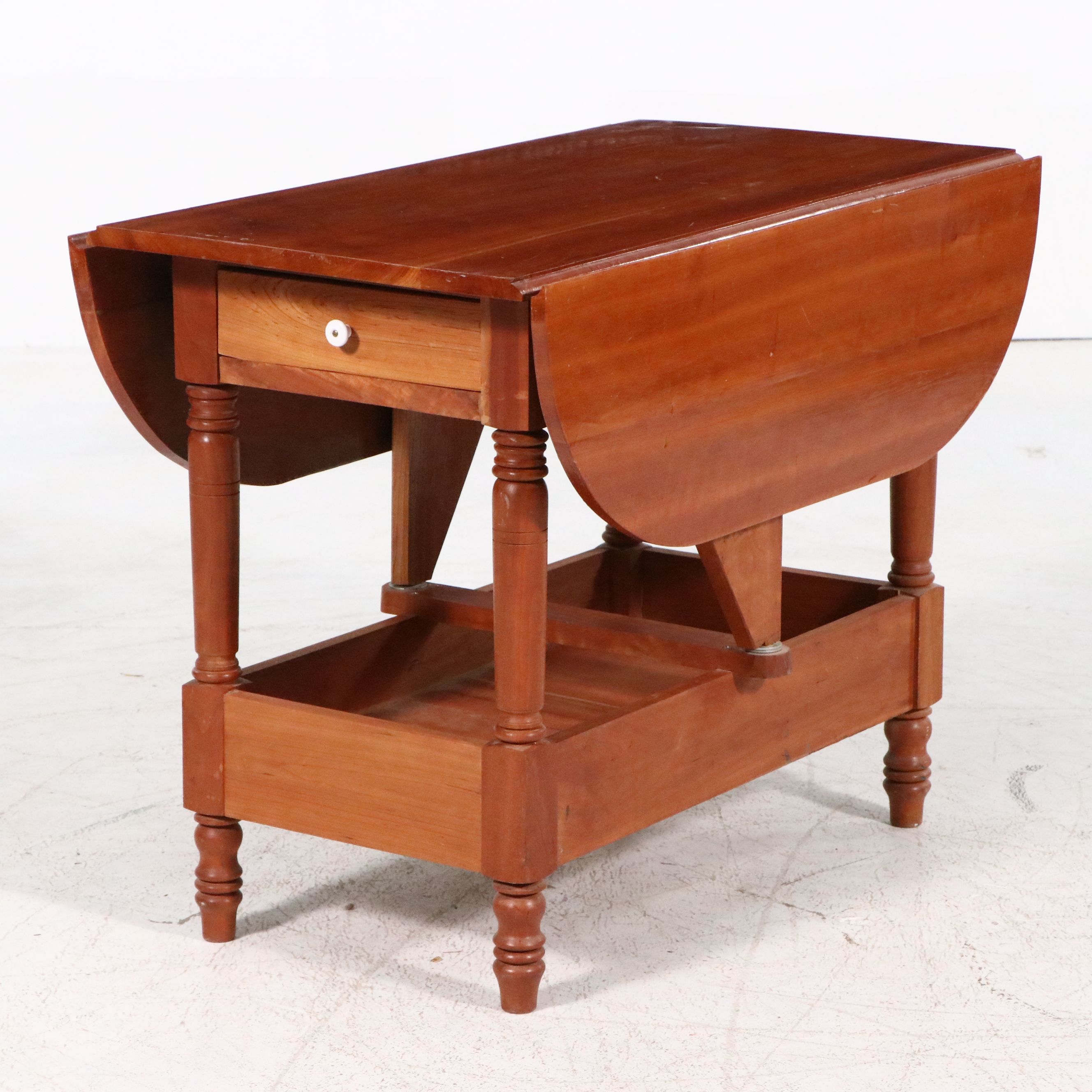 Bench-Made Cherry Drop-Leaf Side Table, Late 20th Century