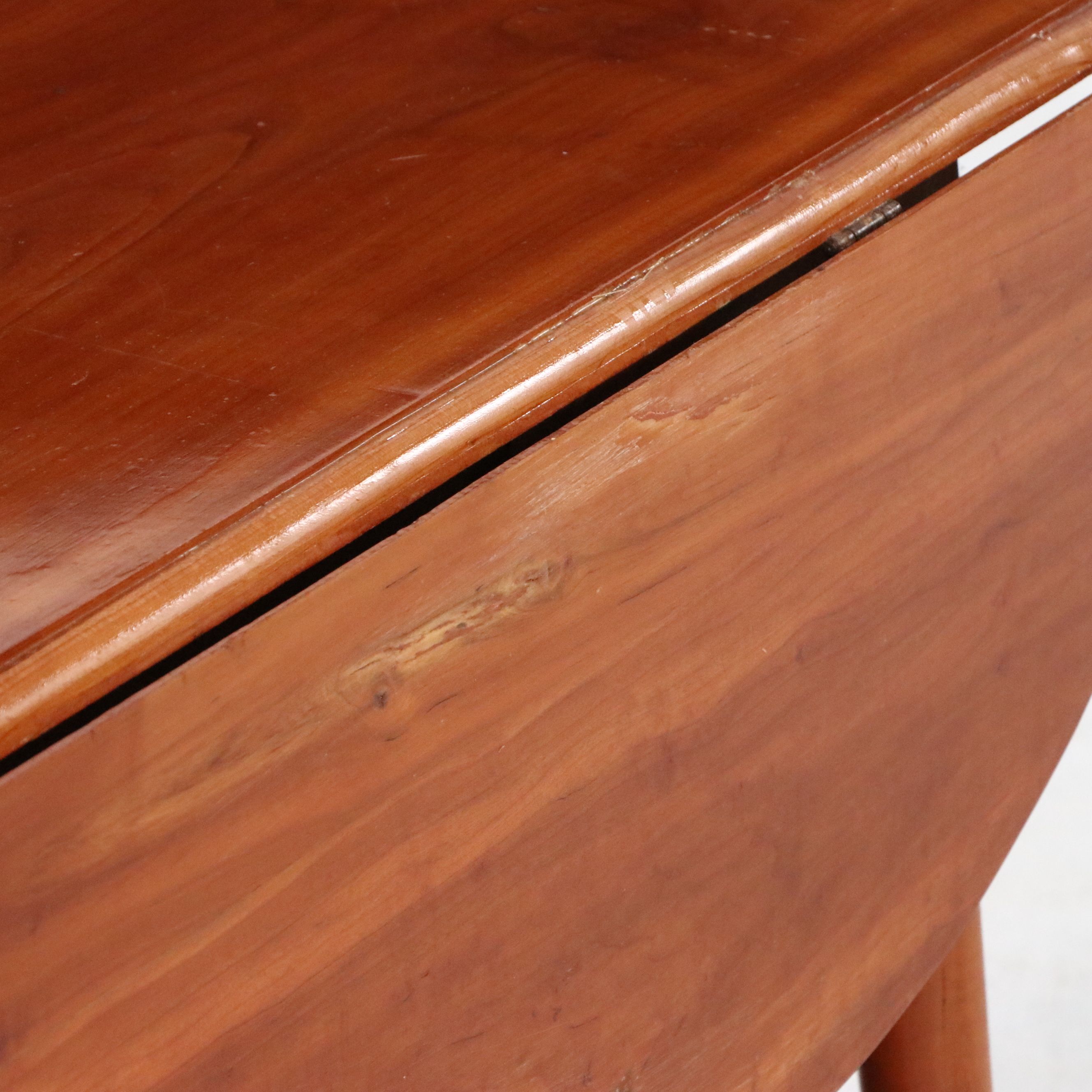 Bench-Made Cherry Drop-Leaf Side Table, Late 20th Century