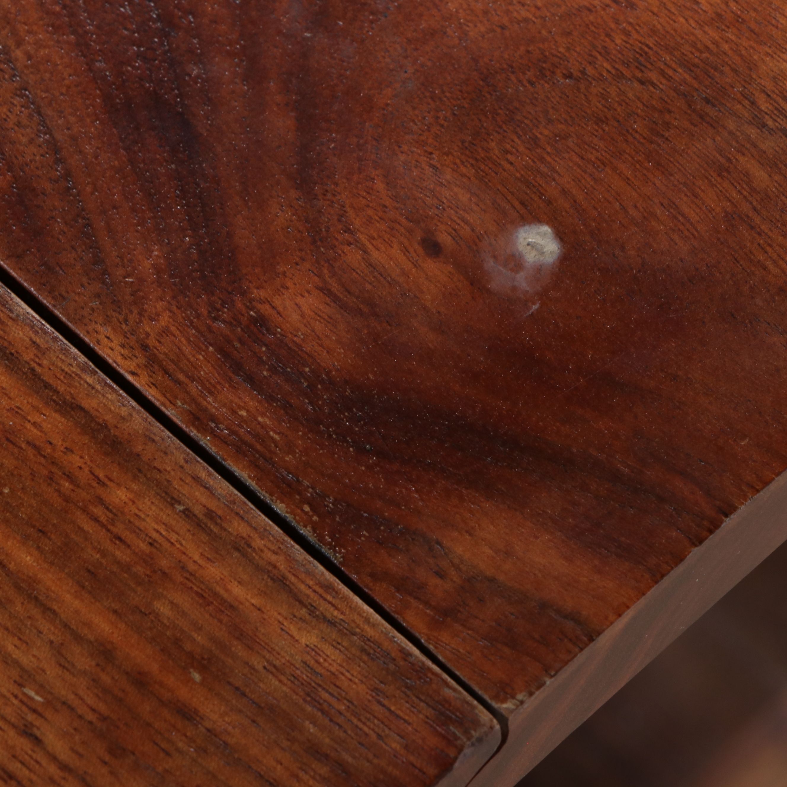 Bench-Made Walnut Drop-Leaf Side Table, Late 20th Century
