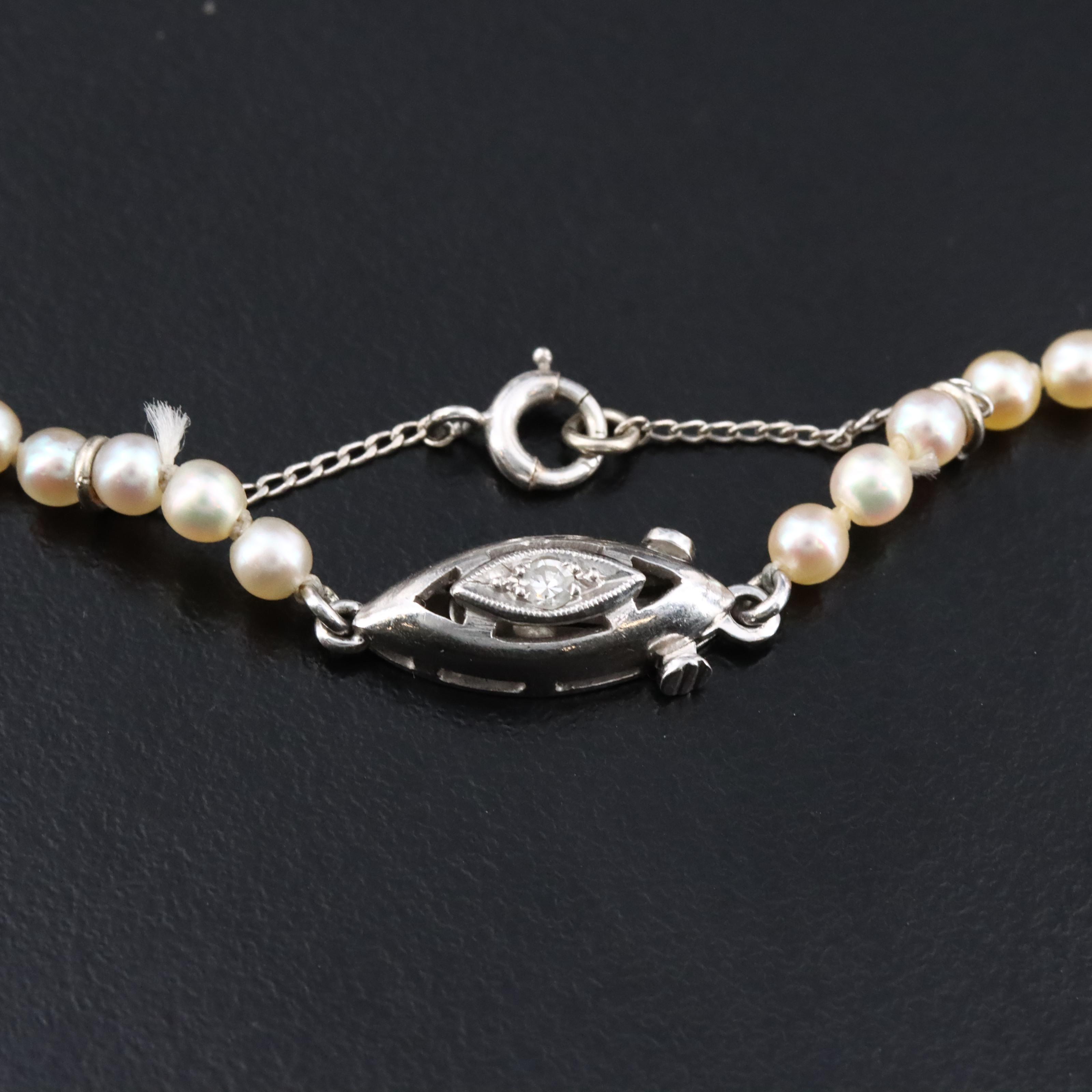 Graduated Pearl Necklace with Platinum Clasp