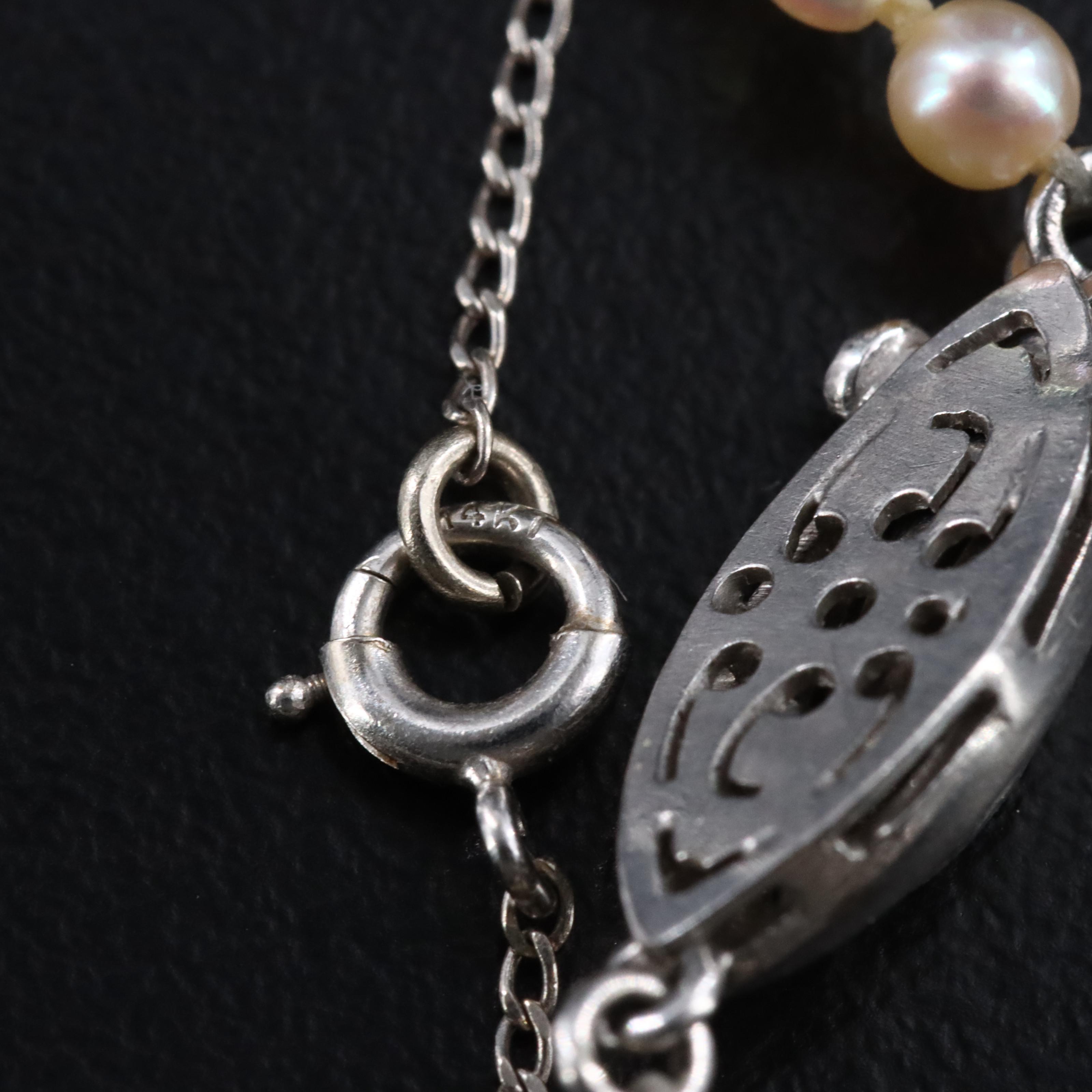 Graduated Pearl Necklace with Platinum Clasp