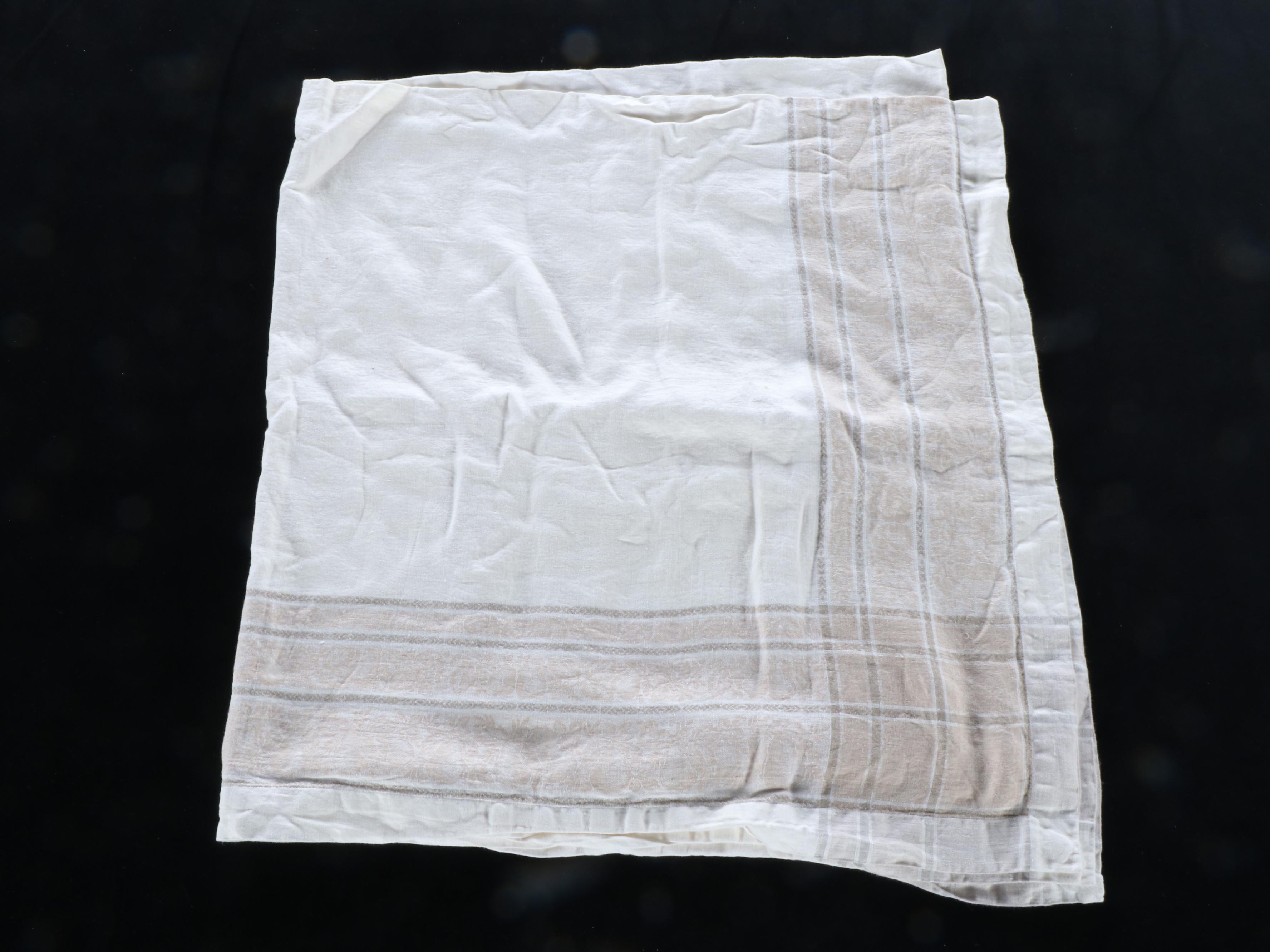 Williams-Sonoma Linen Napkins, Linea Casa Tablecloth, and More Table Linens