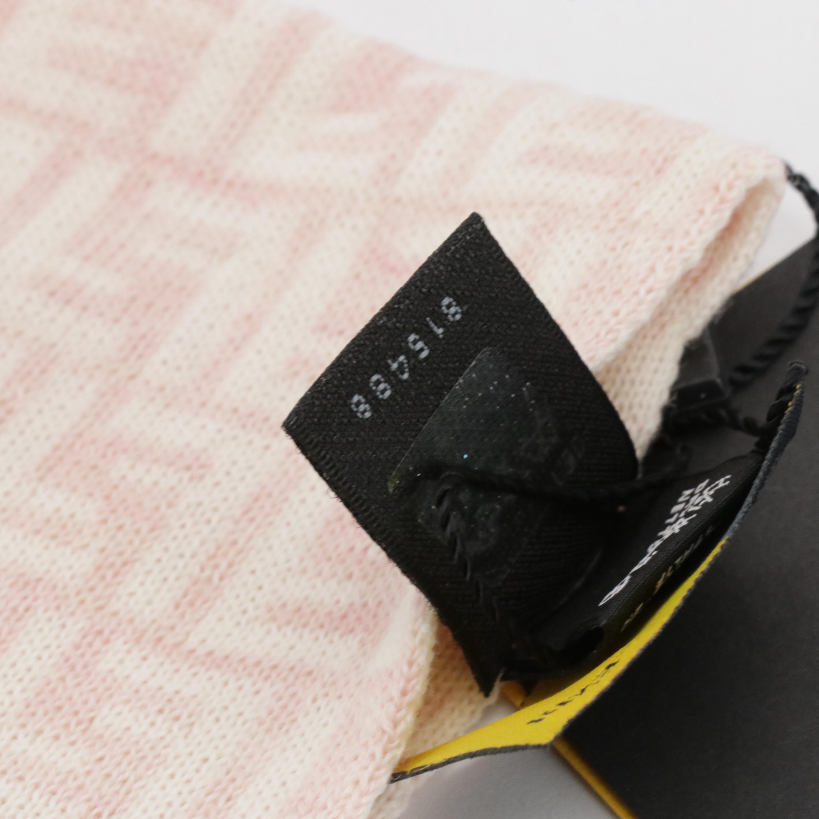 Fendi FF Logo Wool Scarf in Pink/White with Tags