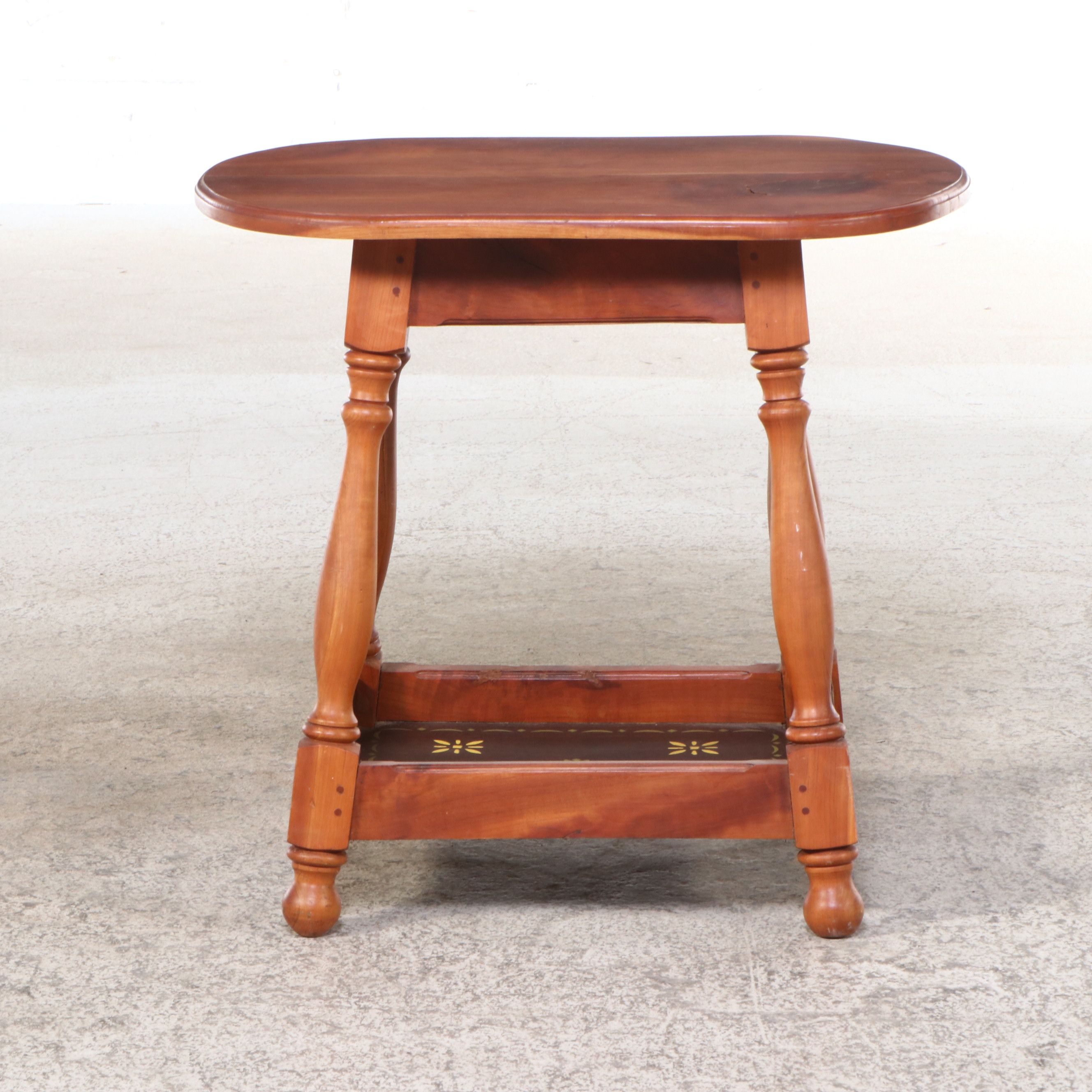 American Colonial Style Side Table