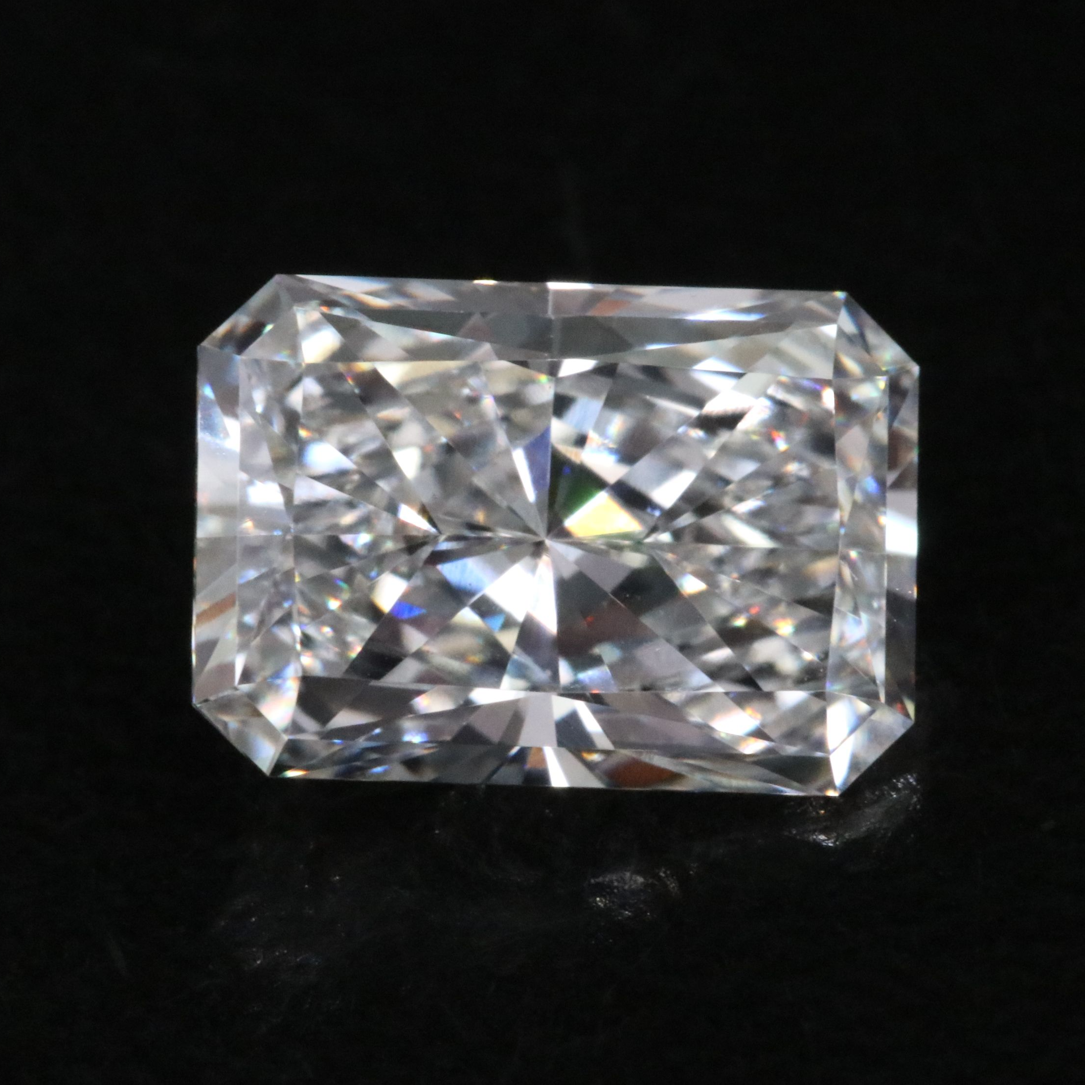 Loose 1.39 CT Lab Grown Diamond with IGI Report