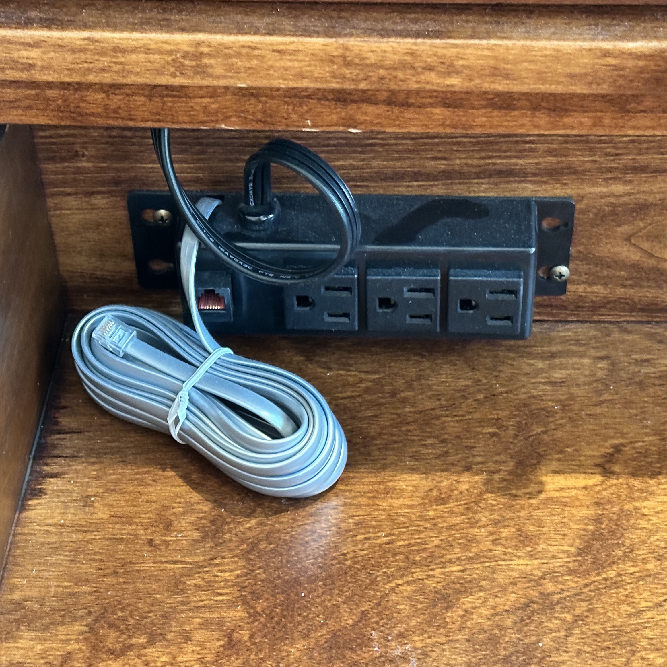 Shaker Style Cherry Finish Bed Frame with Coordinating Nightstands