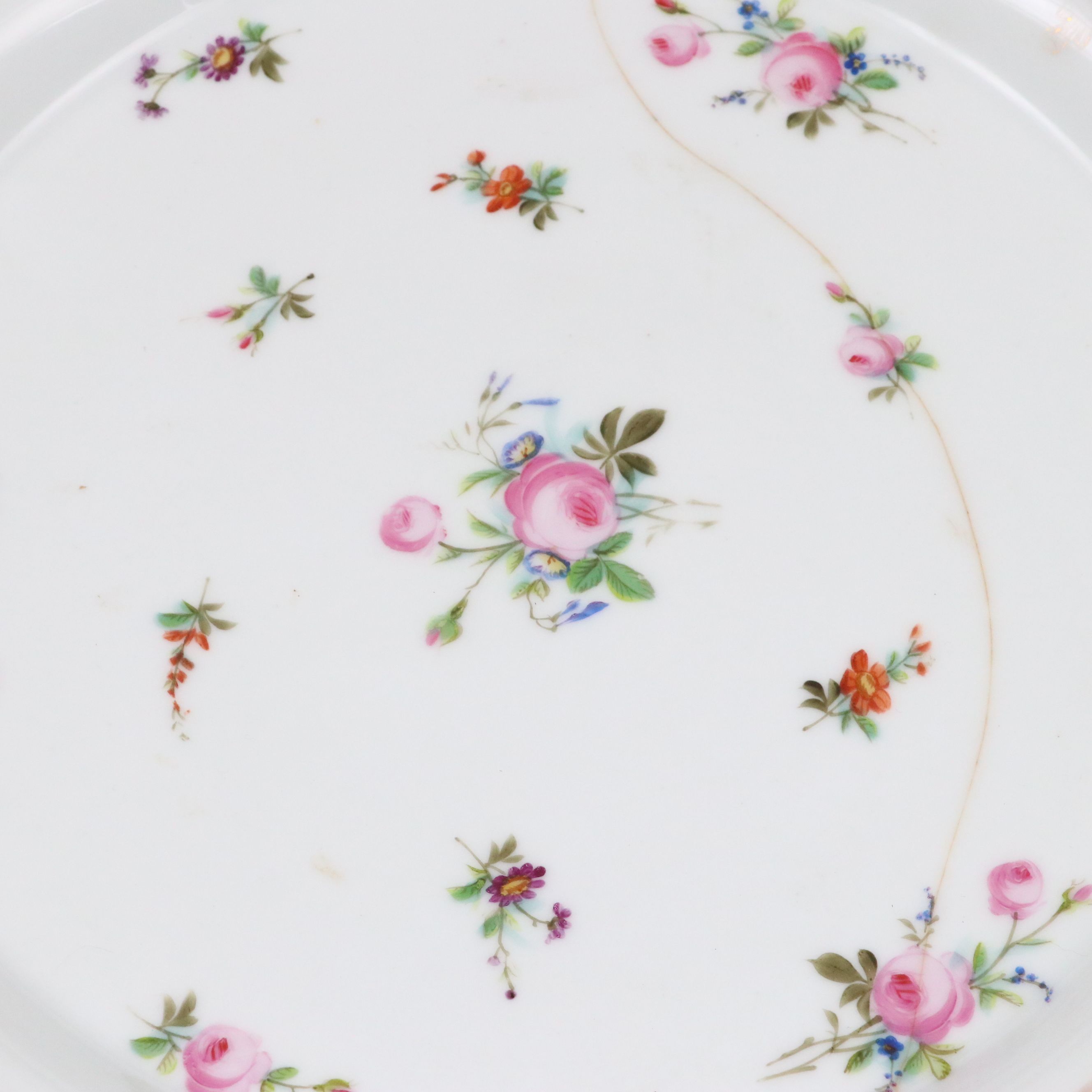 European Porcelain Hand-Painted Dessert Stand, 19th Century