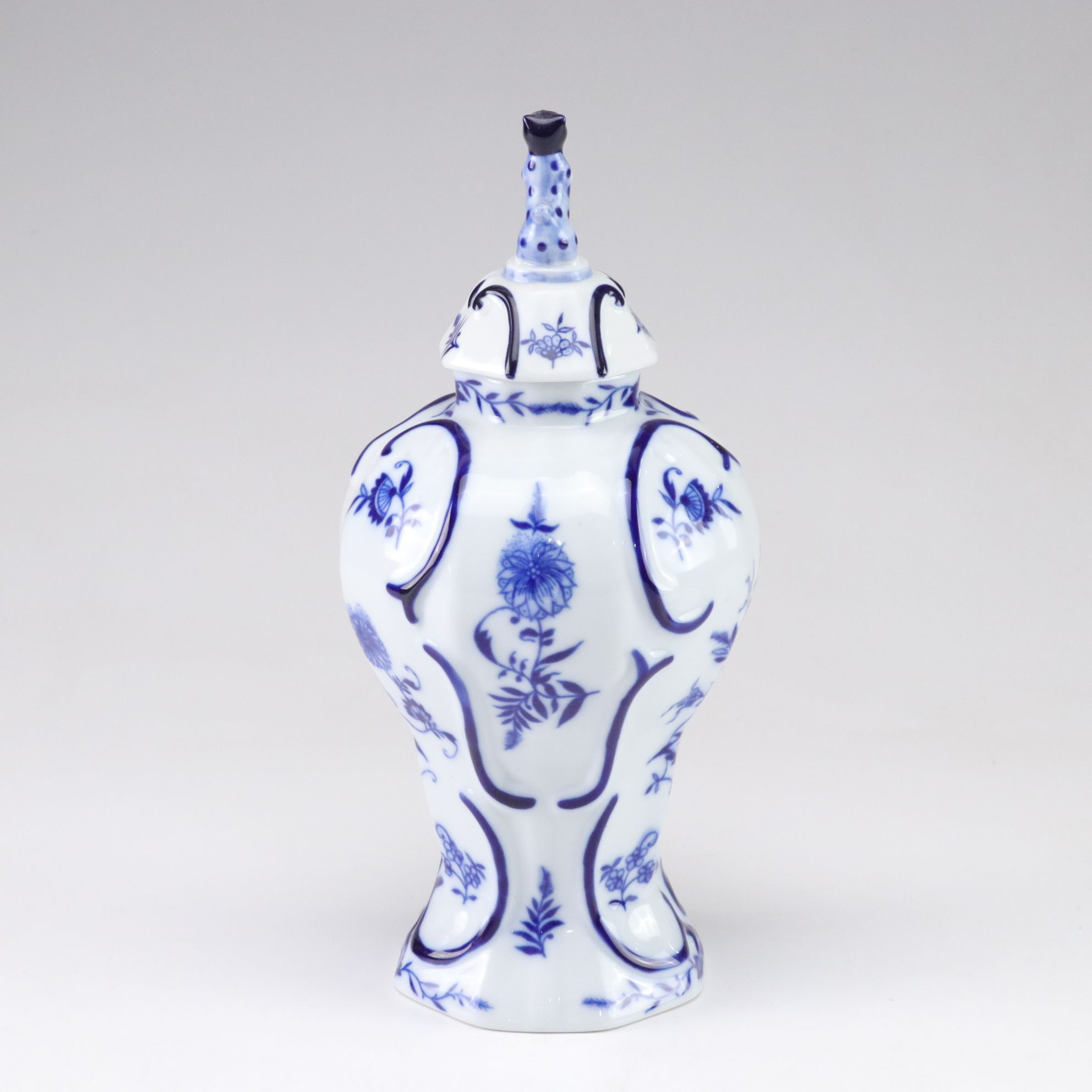 Jeanne Reed Blue and White Porcelain Lidded Vase with Floral Motif