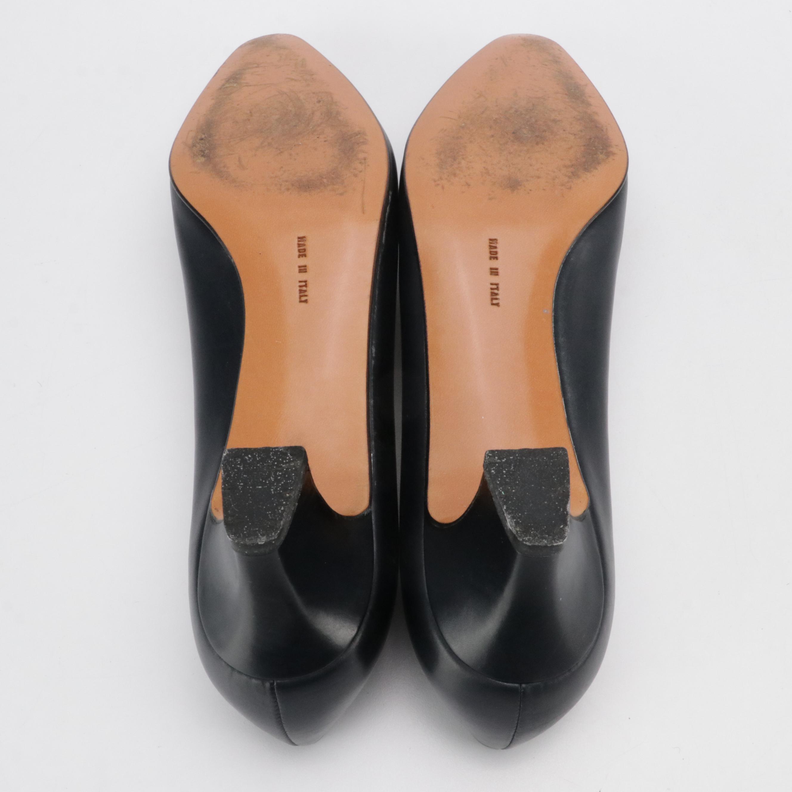 Salvatore Ferragamo Navy Blue Leather Vara Bow Pumps