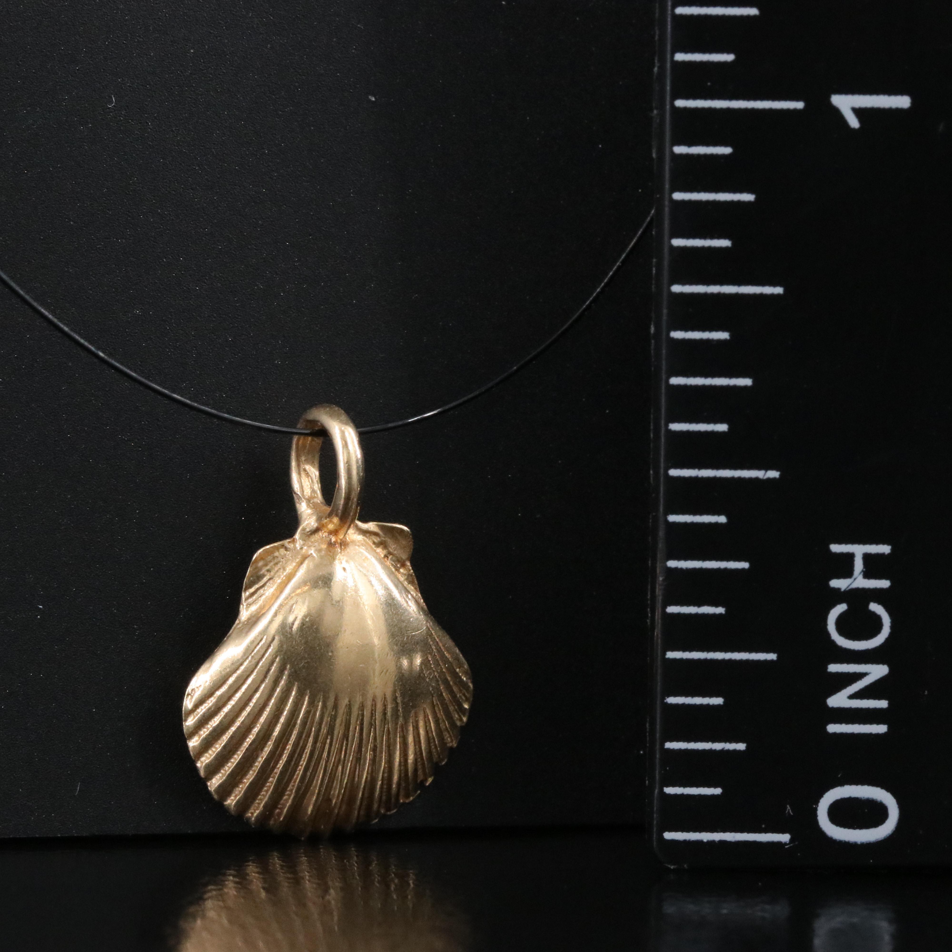 14K Shell Pendant