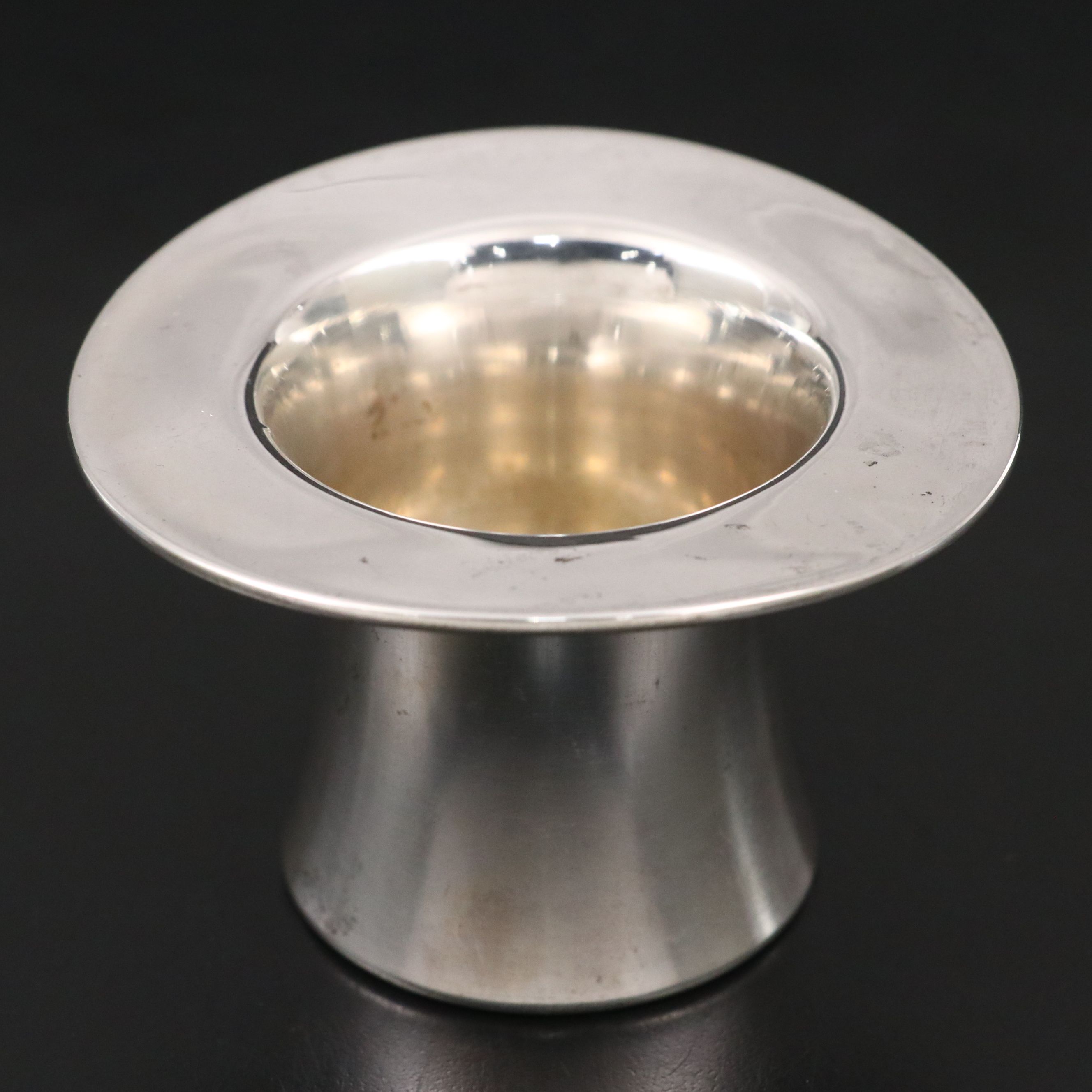 Reed & Barton Sterling Silver Top Hat Cigarette Holder, 1947