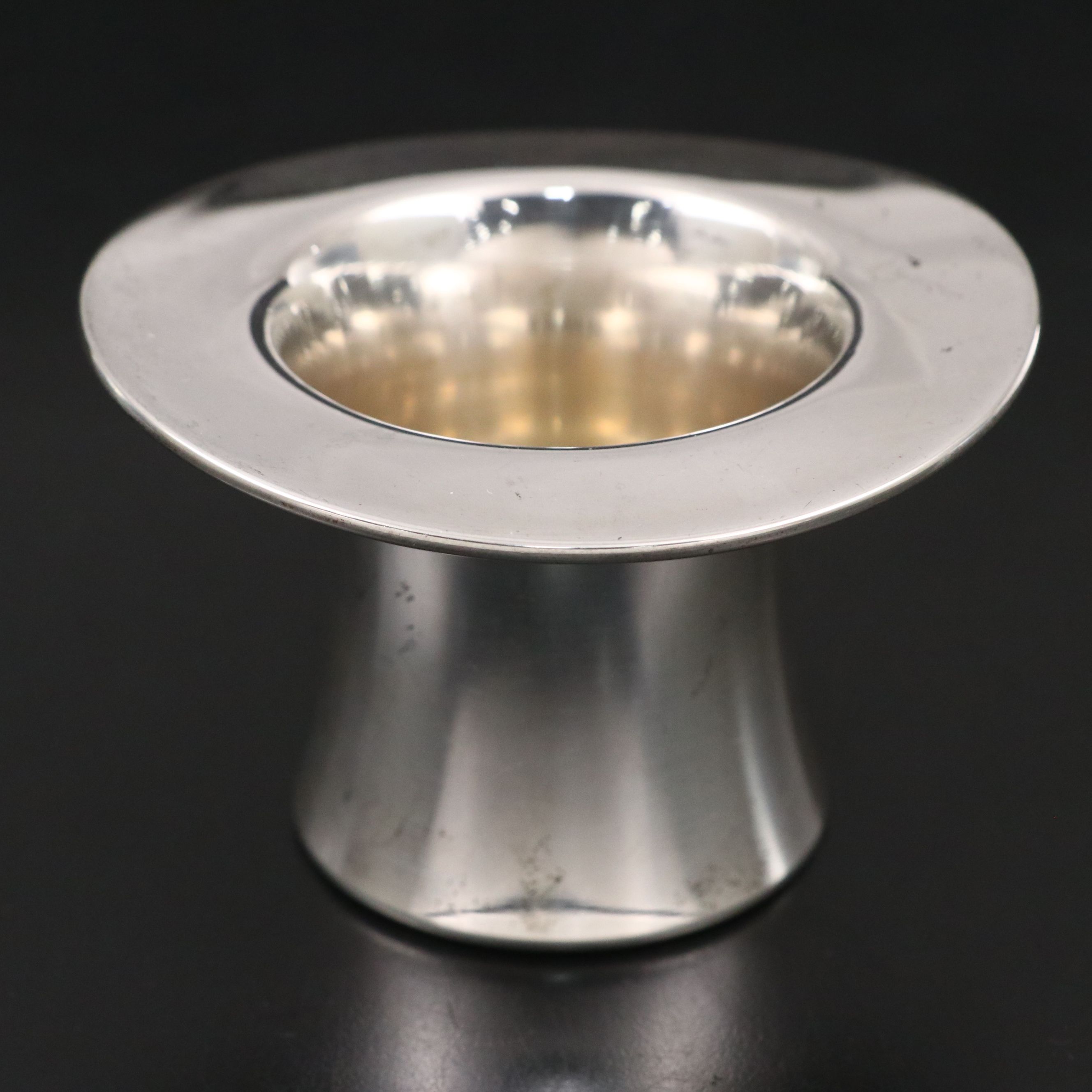 Reed & Barton Sterling Silver Top Hat Cigarette Holder, 1947