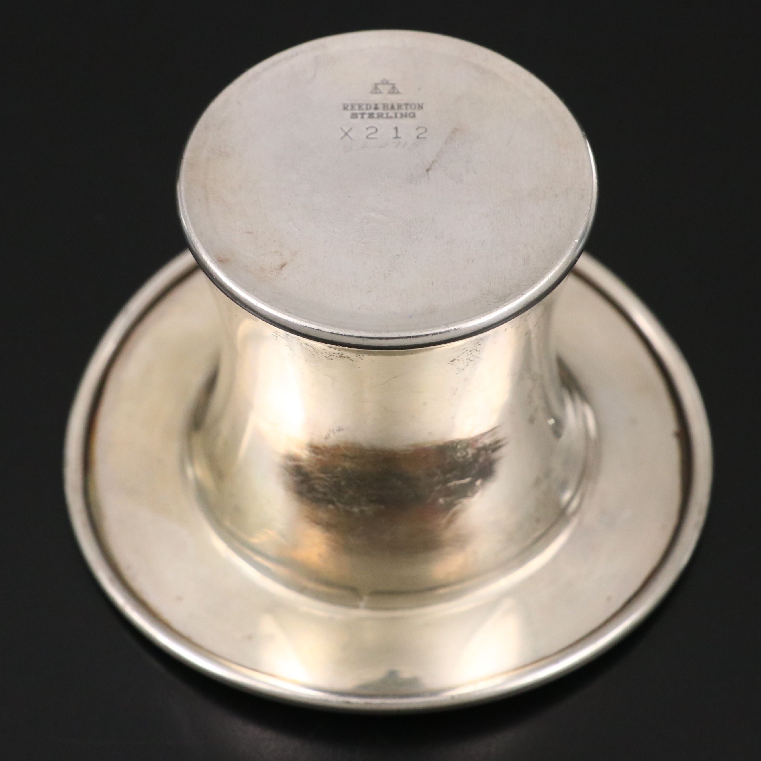 Reed & Barton Sterling Silver Top Hat Cigarette Holder, 1947