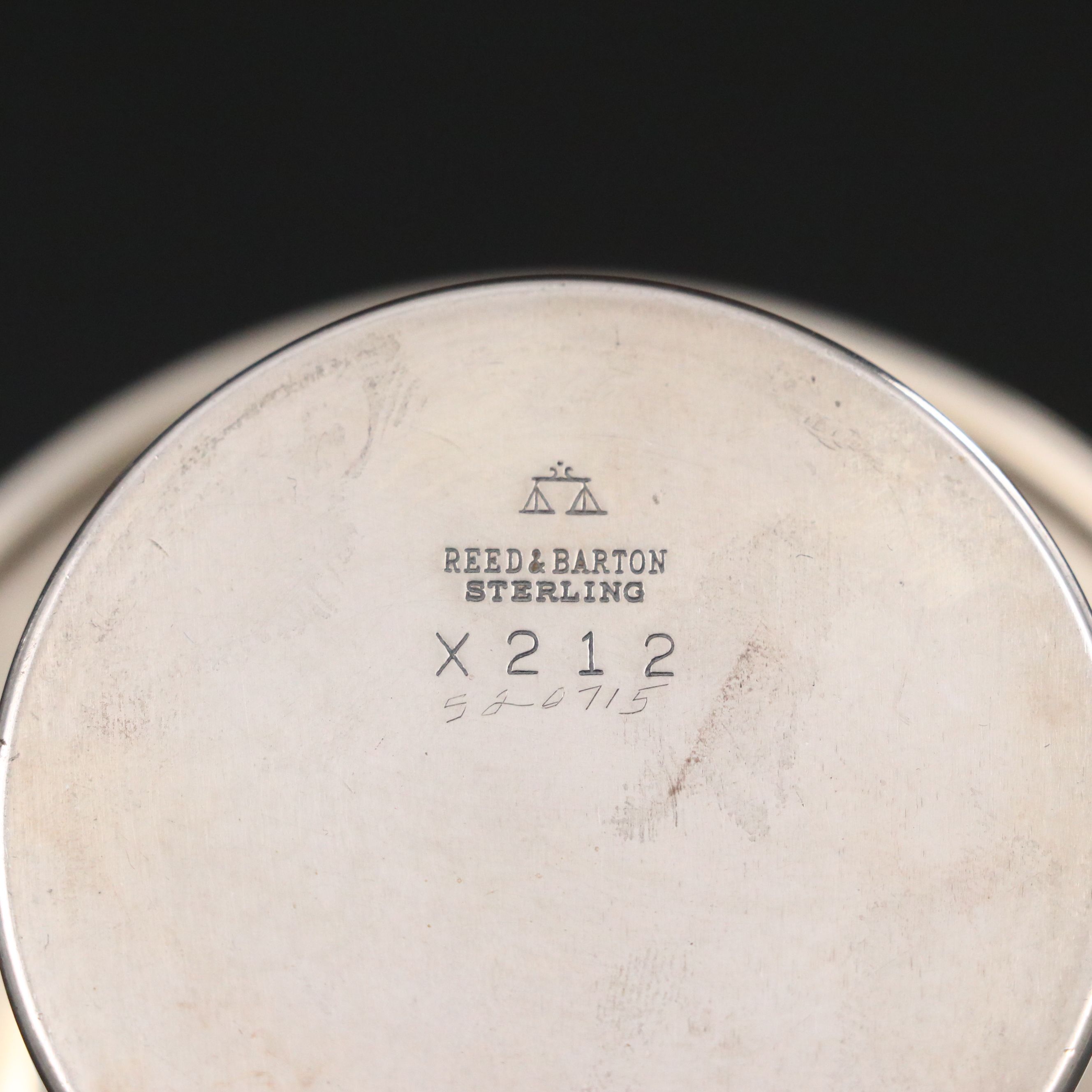 Reed & Barton Sterling Silver Top Hat Cigarette Holder, 1947