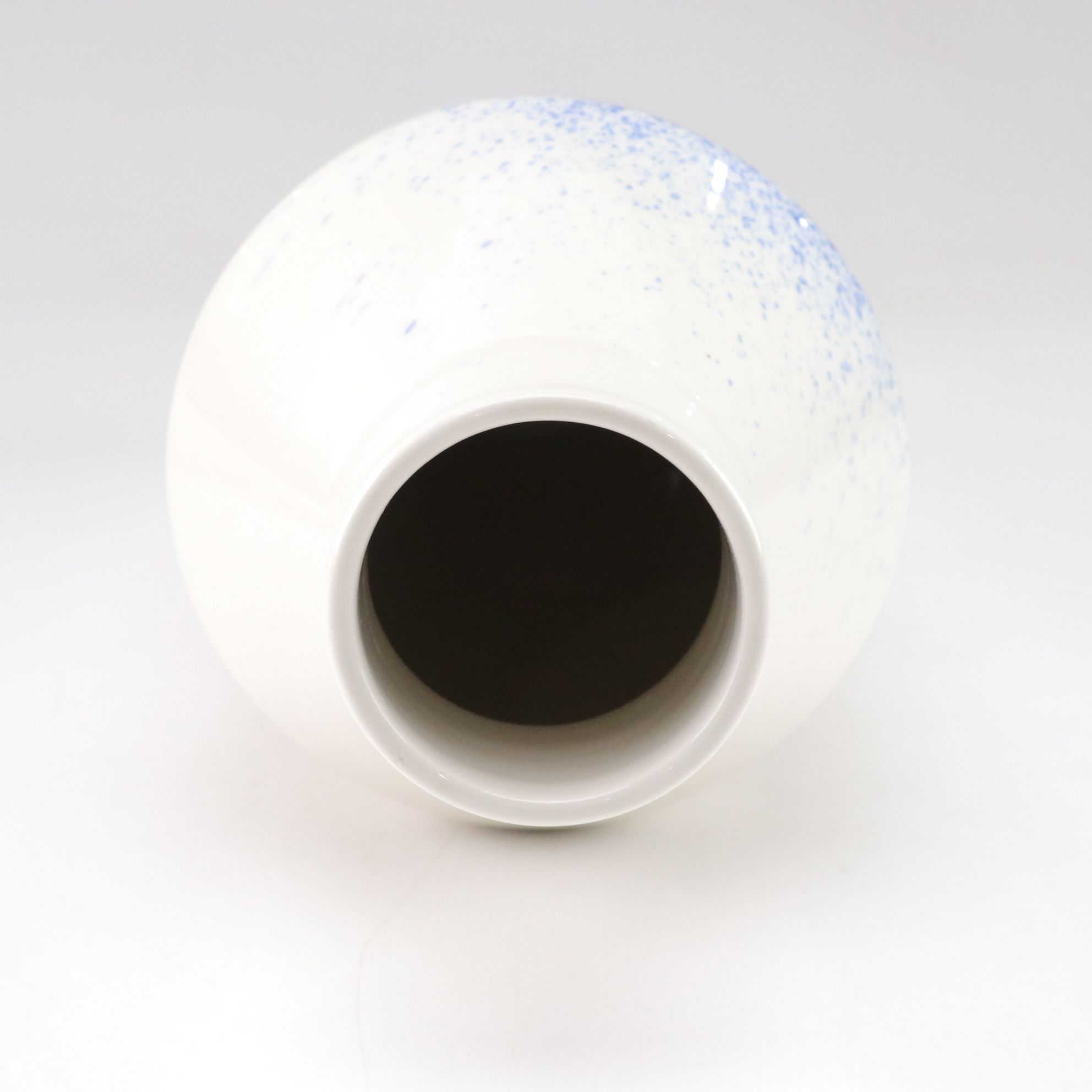 Spode "Blue Italian" Lasagne Dish, Sporvil Vase, and Lenox Holiday Platter