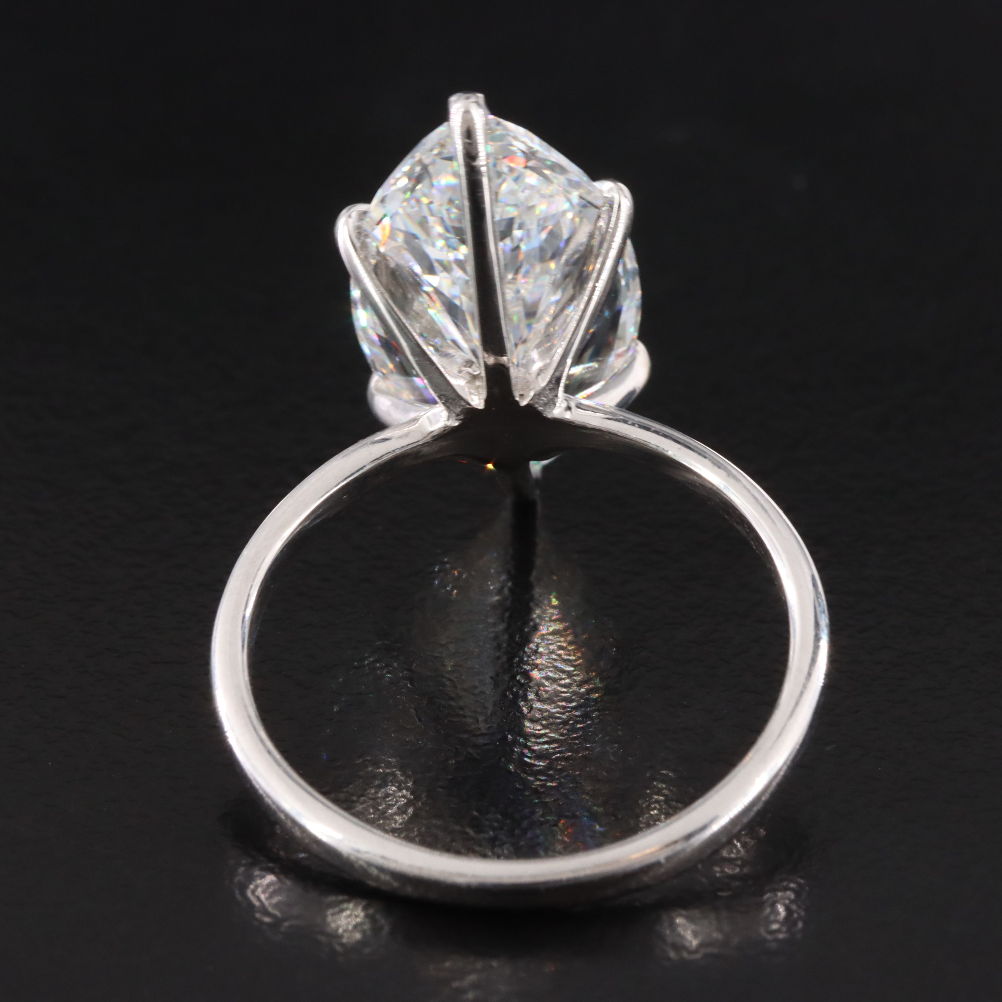 18K 7.04 CT Lab Grown Diamond Solitaire Ring with IGI Report