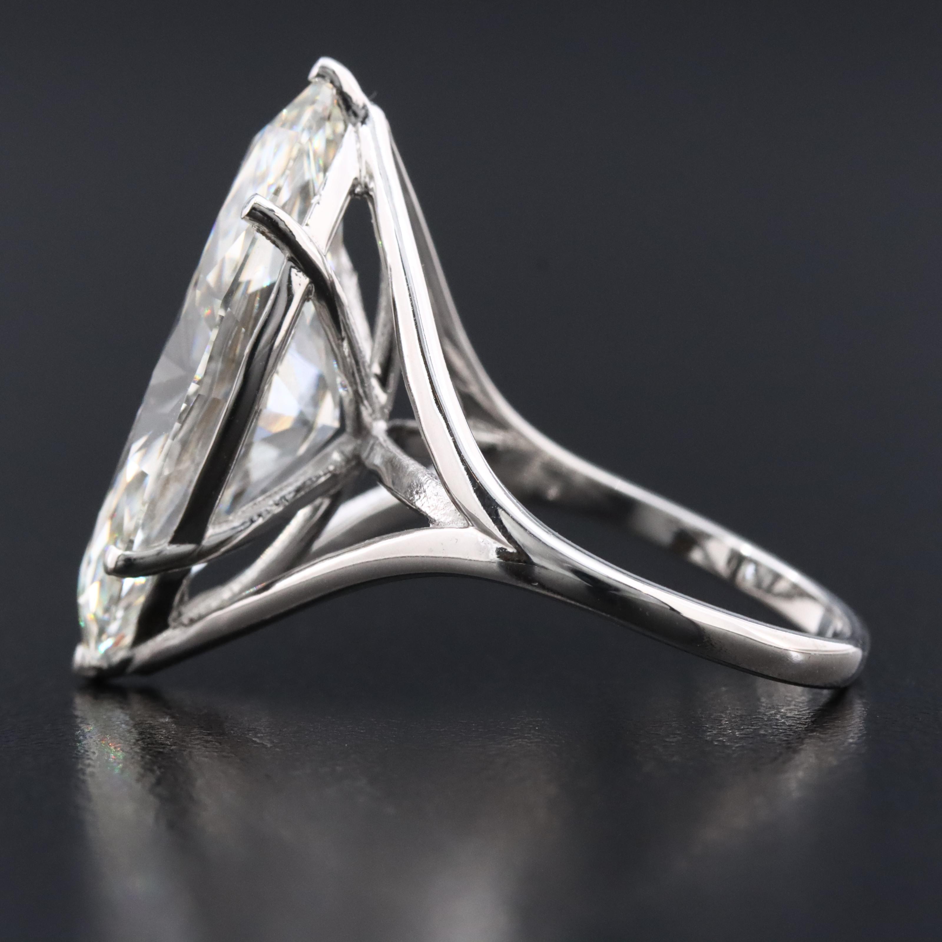 14K 10.32 CT Lab Grown Diamond Solitaire Ring with IGI Report