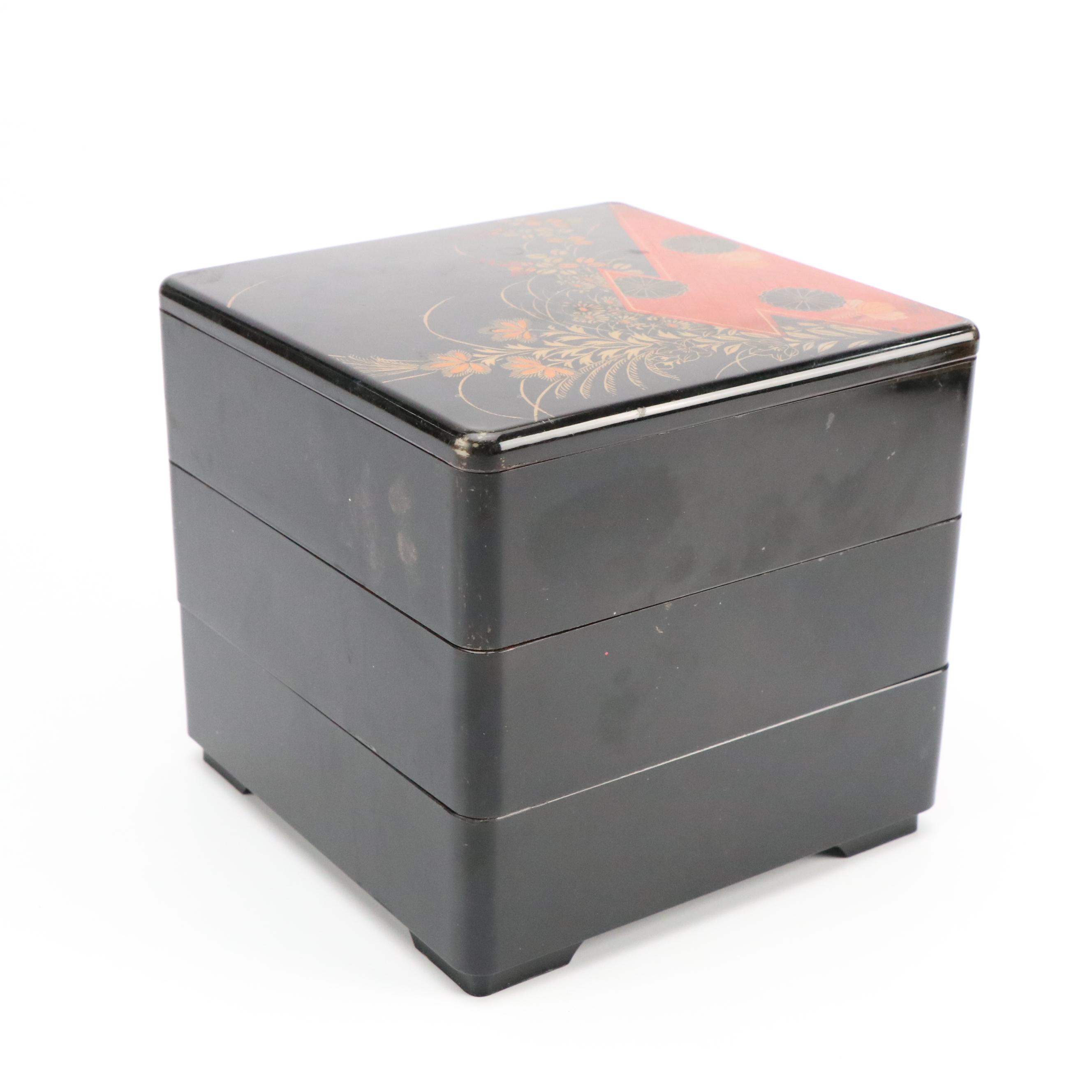 Chinese Gilt Lacquerware Bird Box and Stacking Box with Other Décor