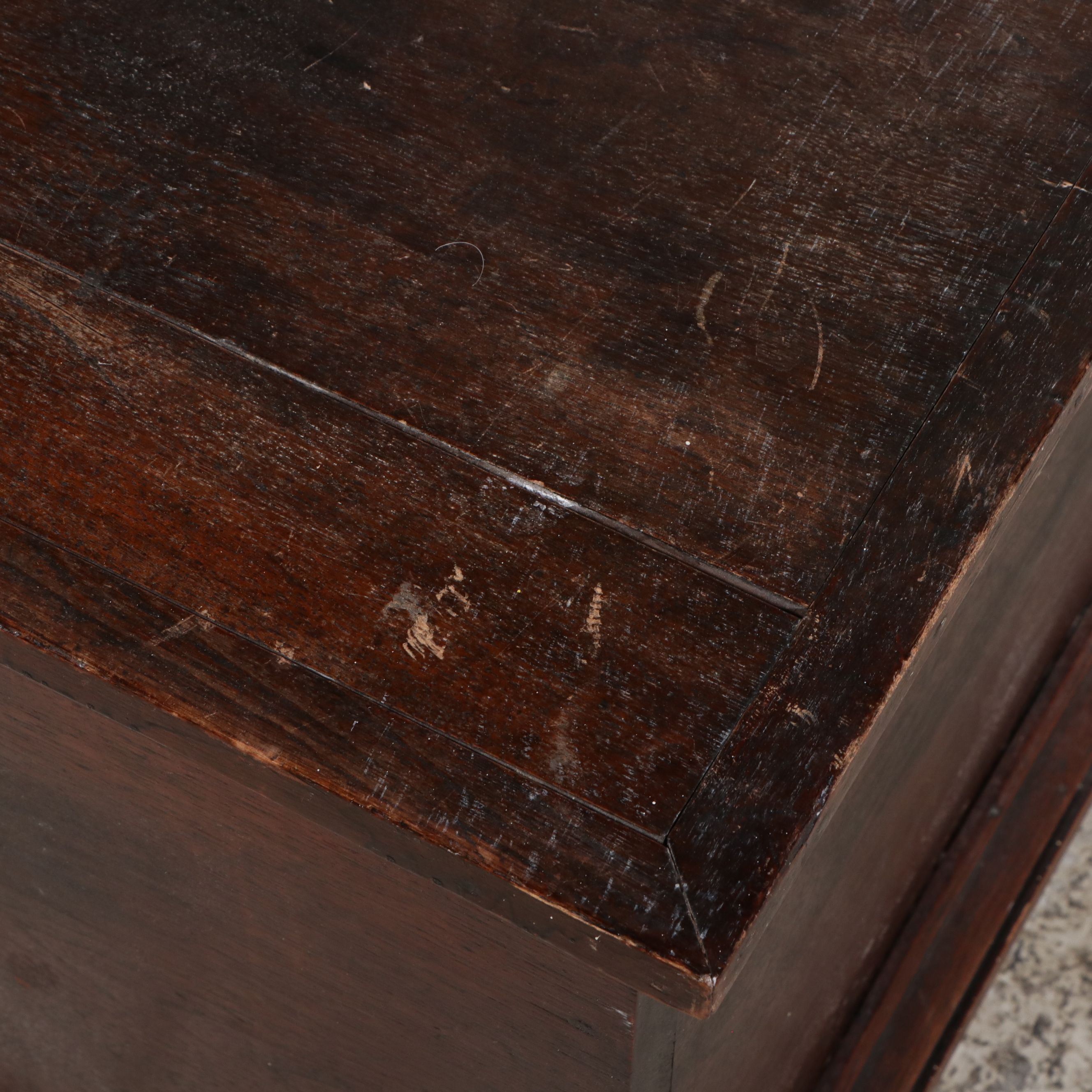 Federal Blanket Chest