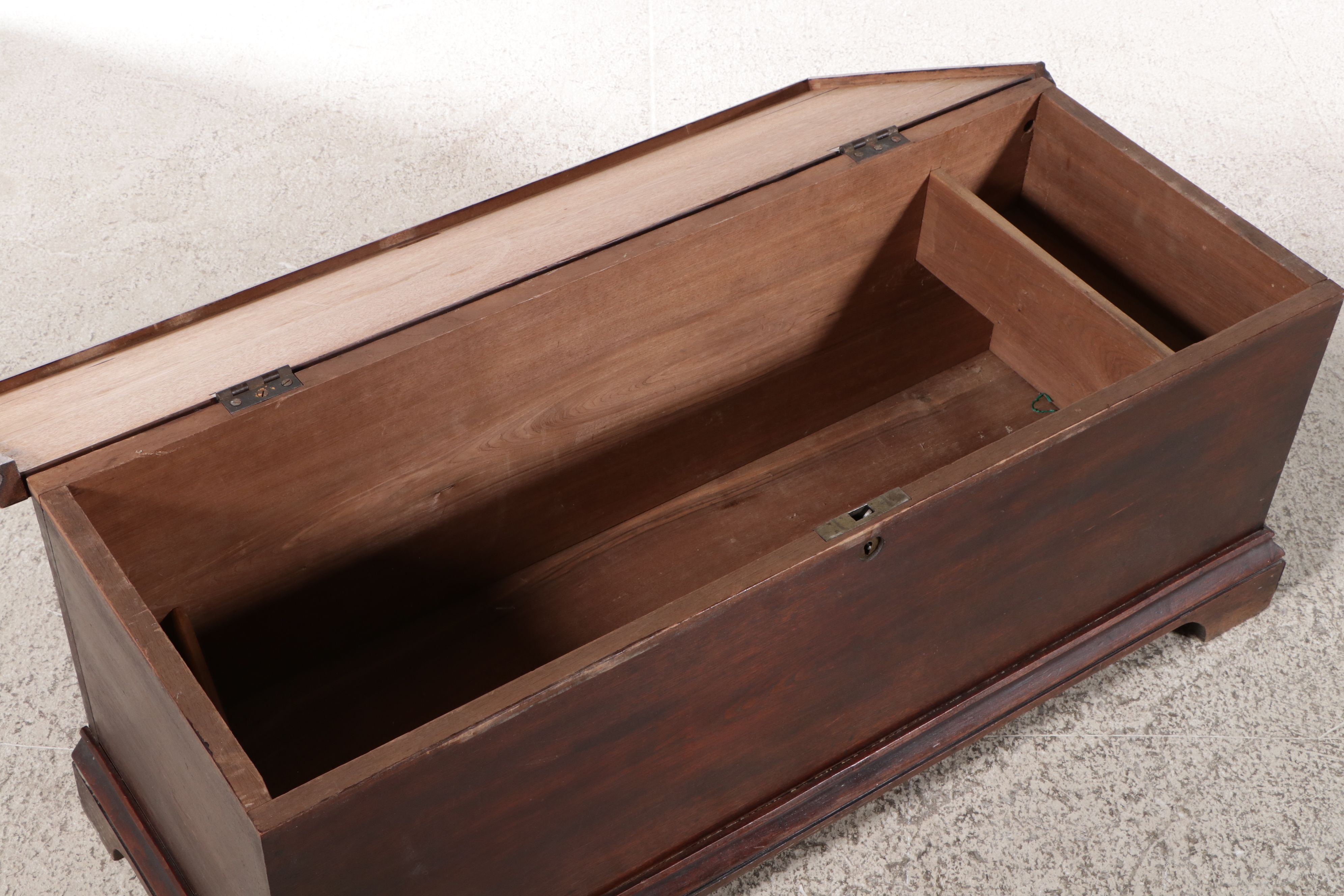 Federal Blanket Chest