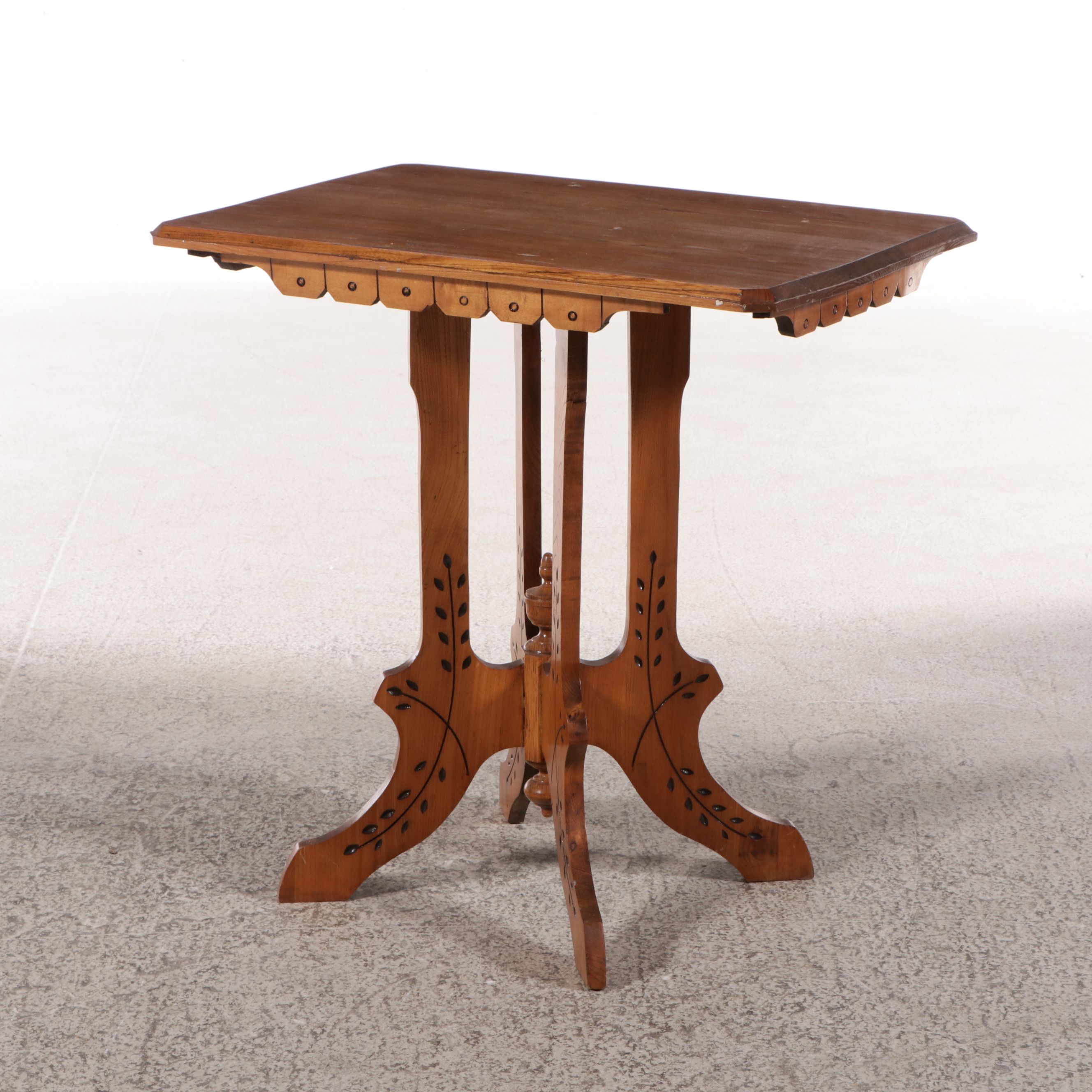 American Eastlake Style Wooden Parlor Table, Late 19th/Early 20th Century