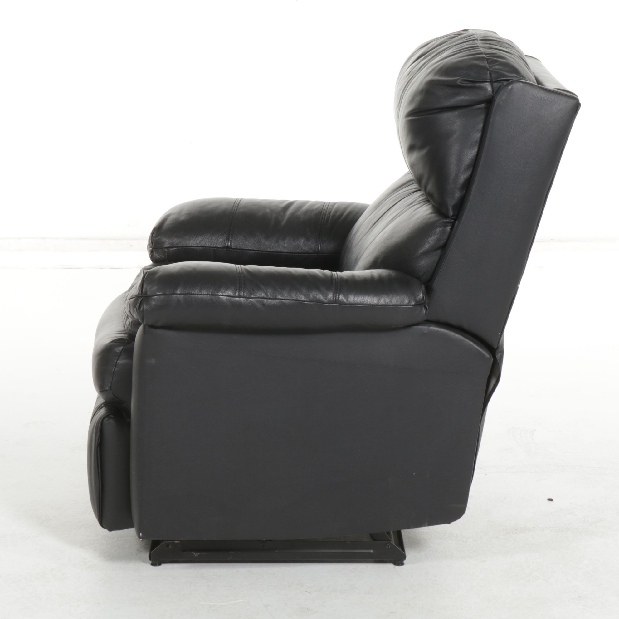Black Leather Manual Lever Recliner