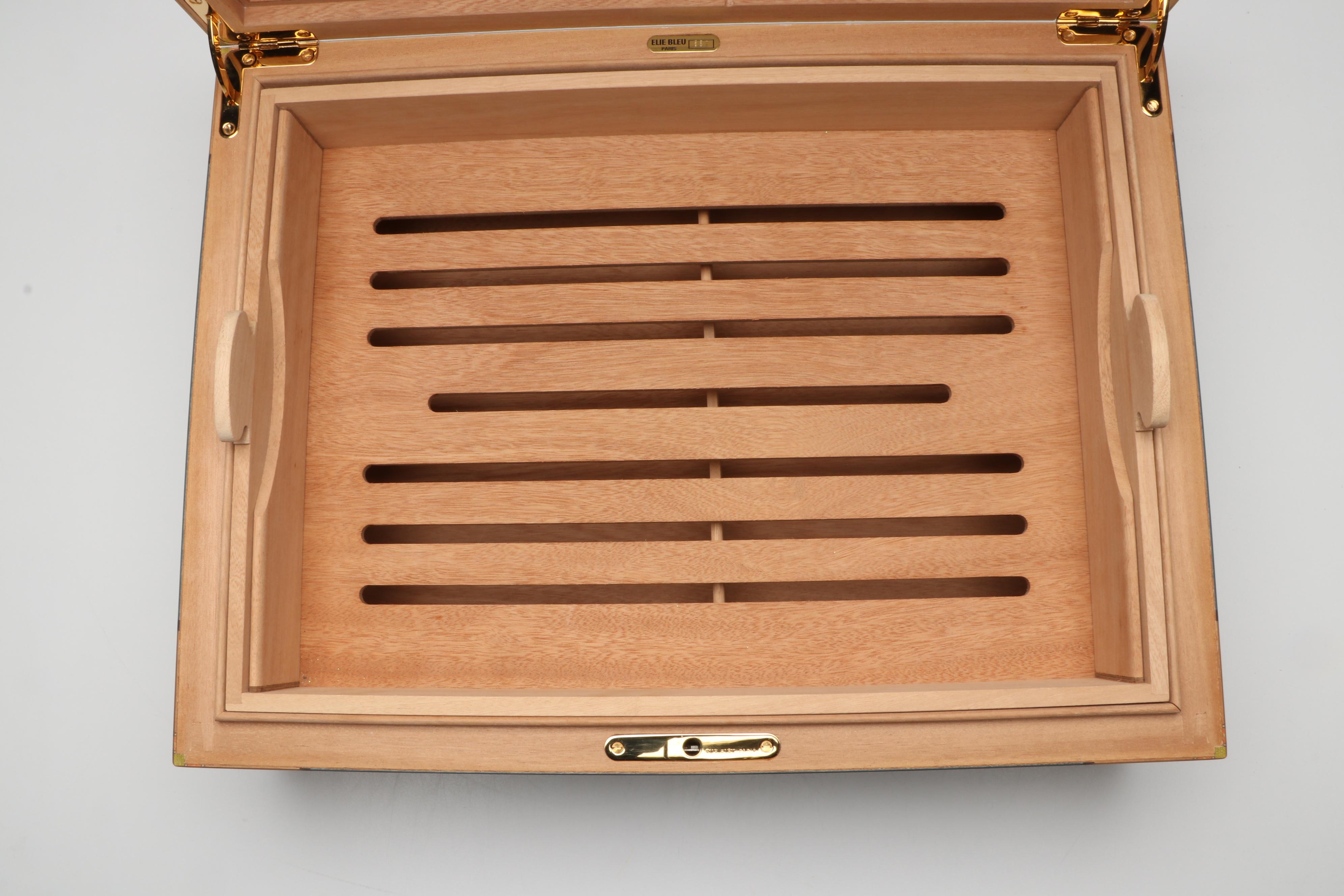 Elie Bleu La Flor de Alba Cedar Cigar Humidor