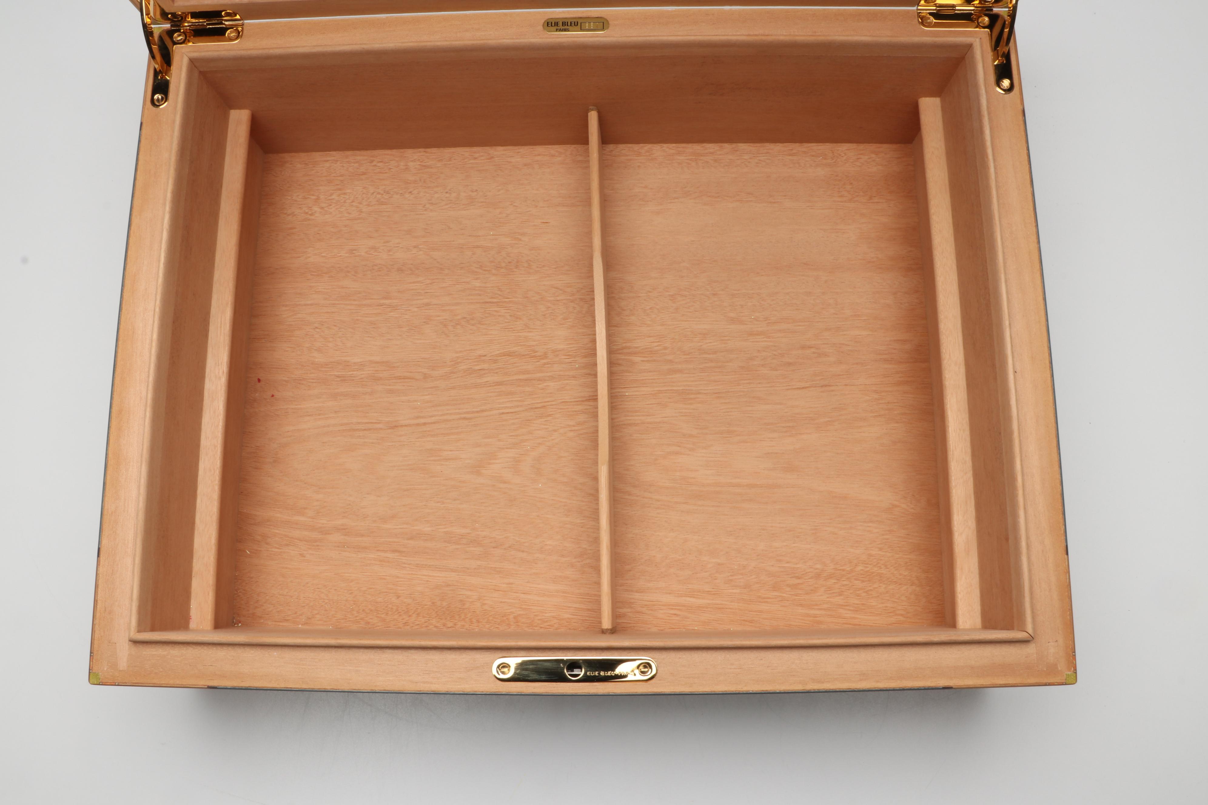 Elie Bleu La Flor de Alba Cedar Cigar Humidor