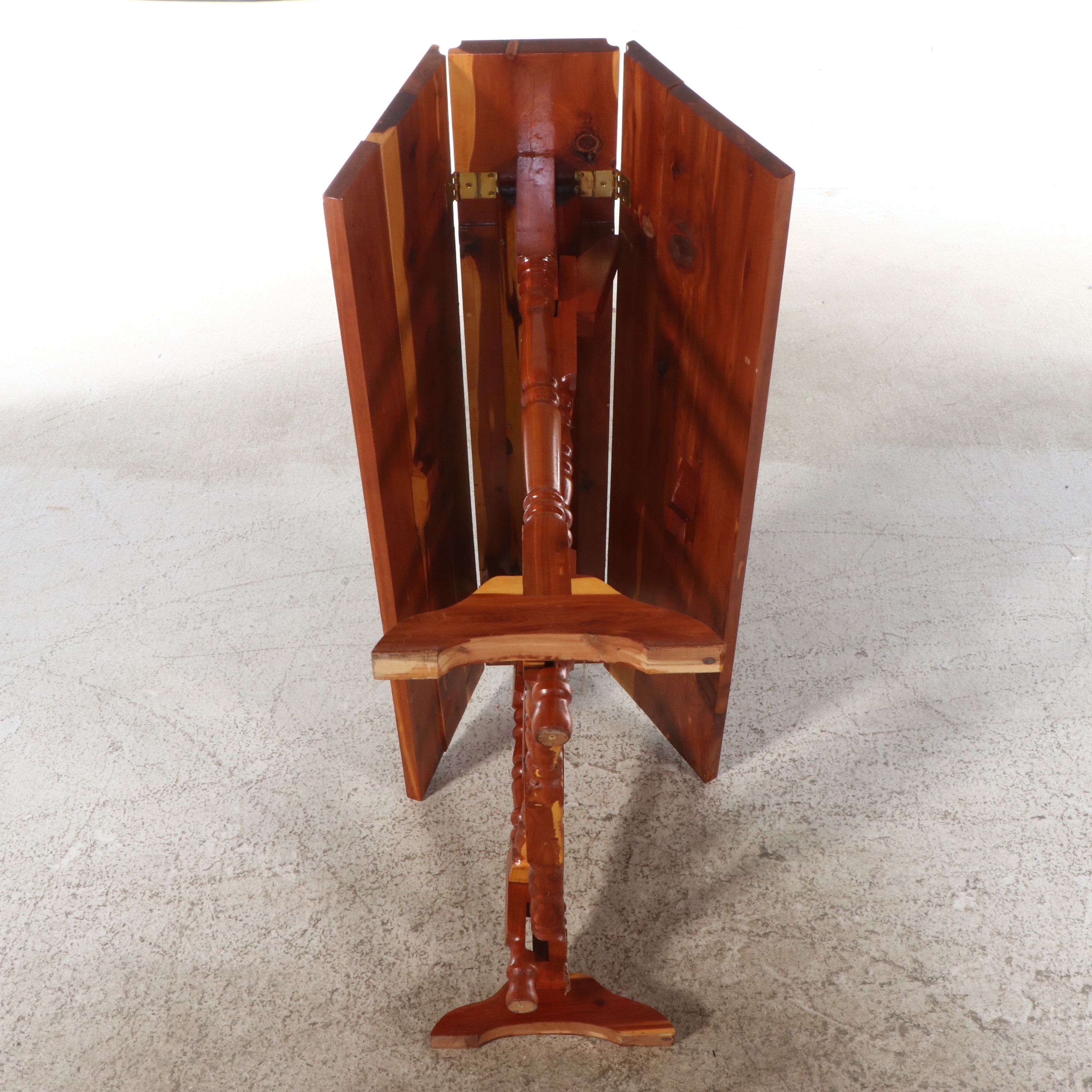 William and Mary Style Wooden Gate-Leg Drop-Leaf Table, Mid to Late 20th Century