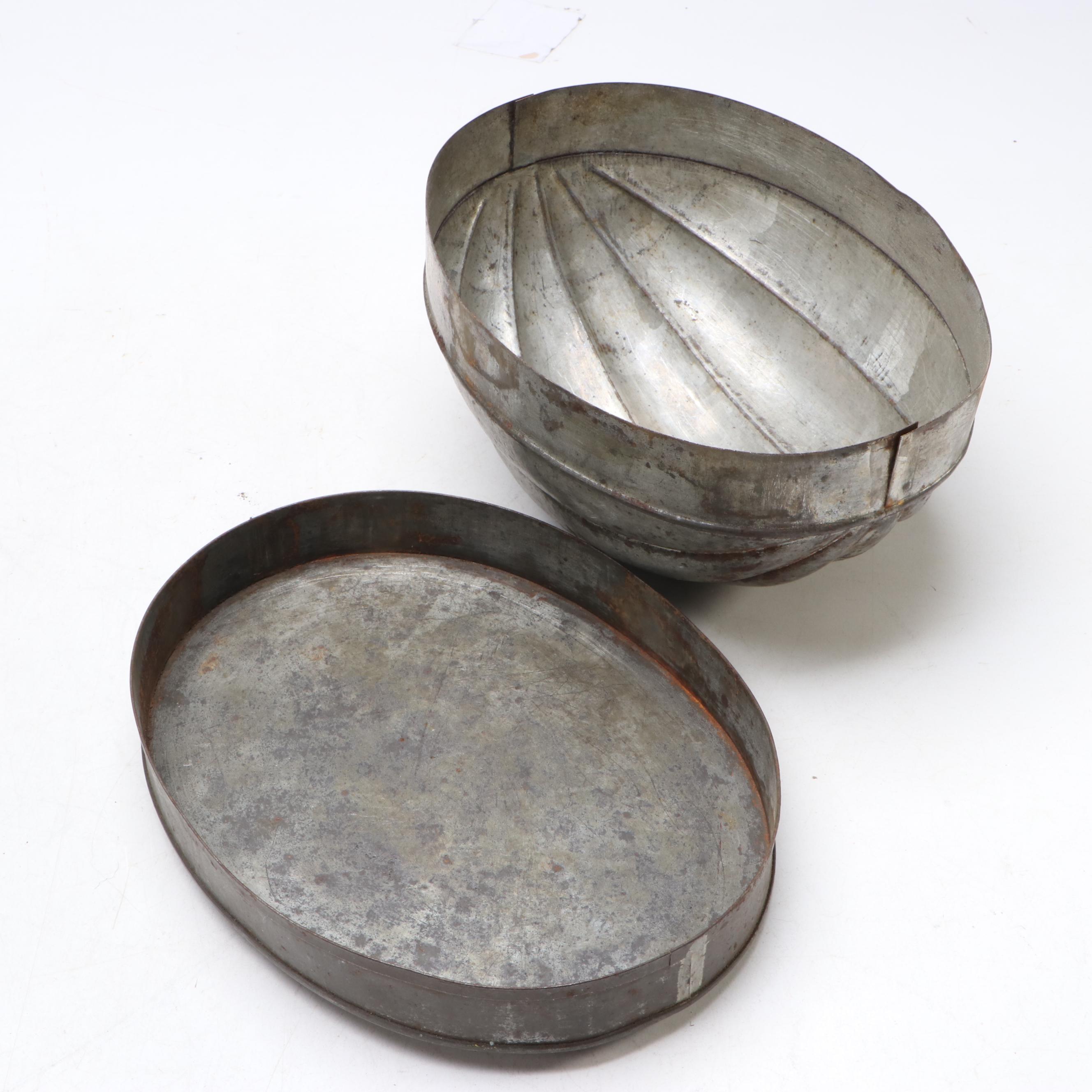 Green White Swirl Enamelware Graniteware Tiffin with Melon Shaped Mold