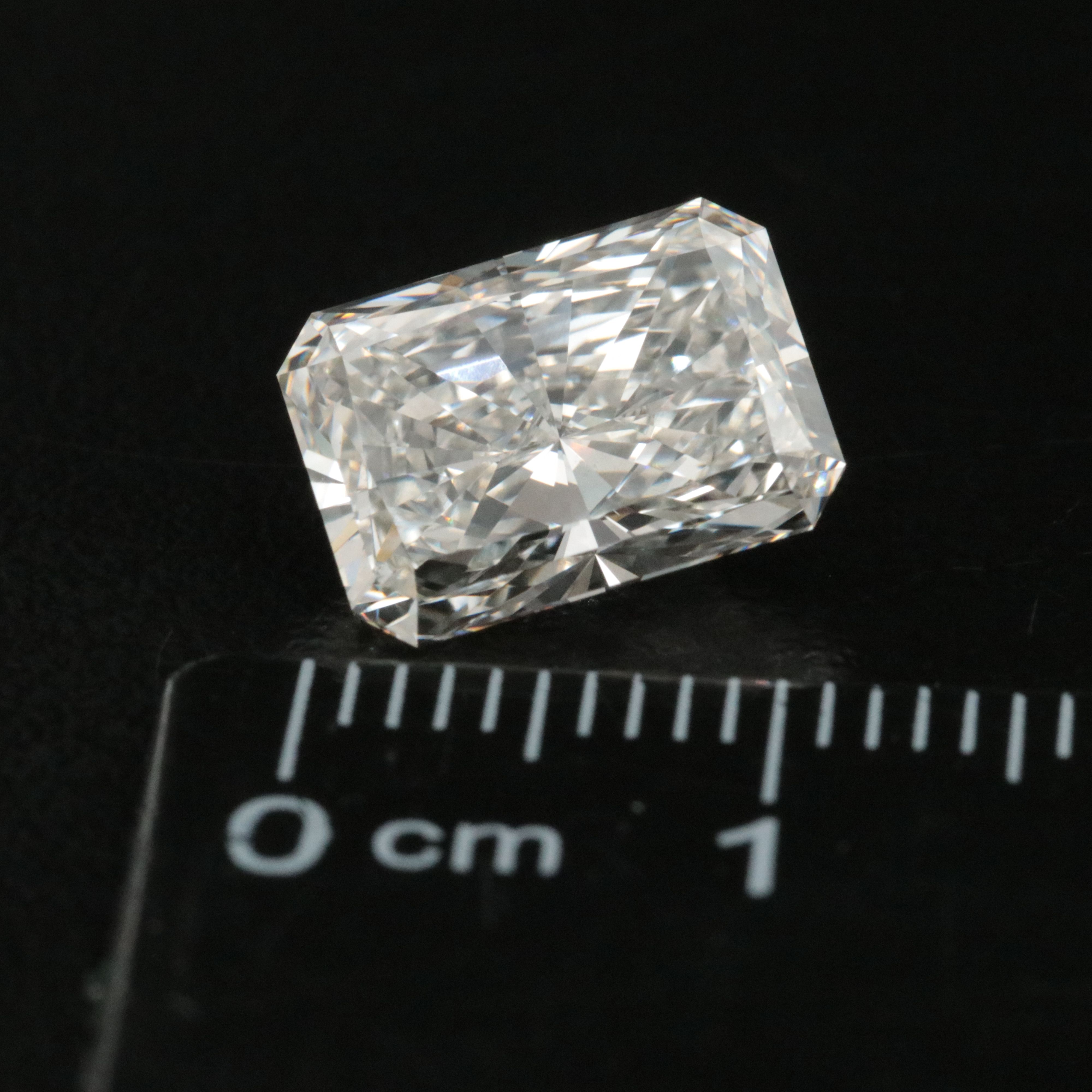 Loose 3.89 CT Lab Grown Diamond with IGI Report