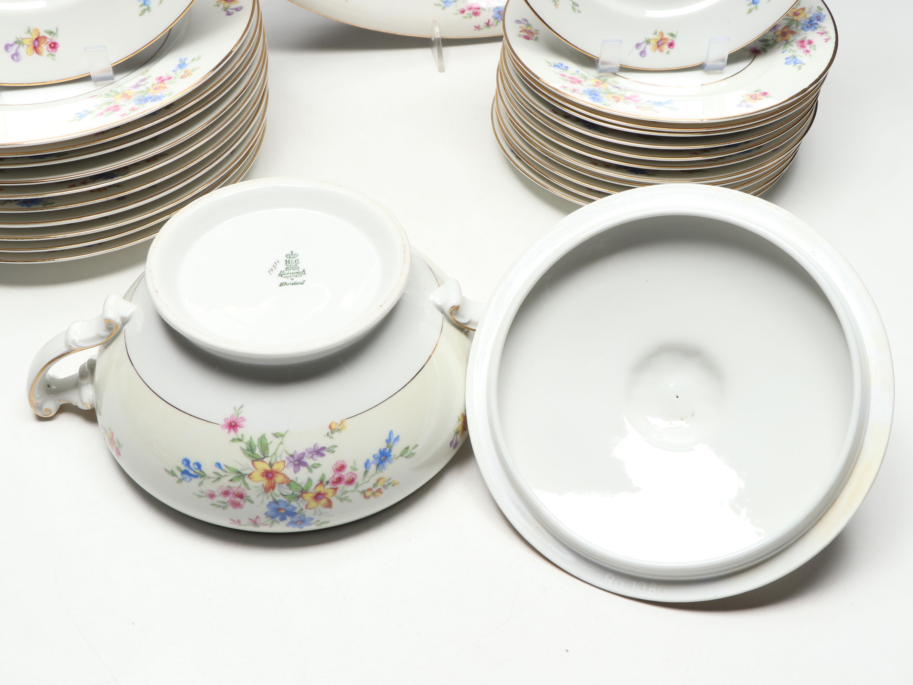 Heinrich & Co. Floral Porcelain Dinnerware