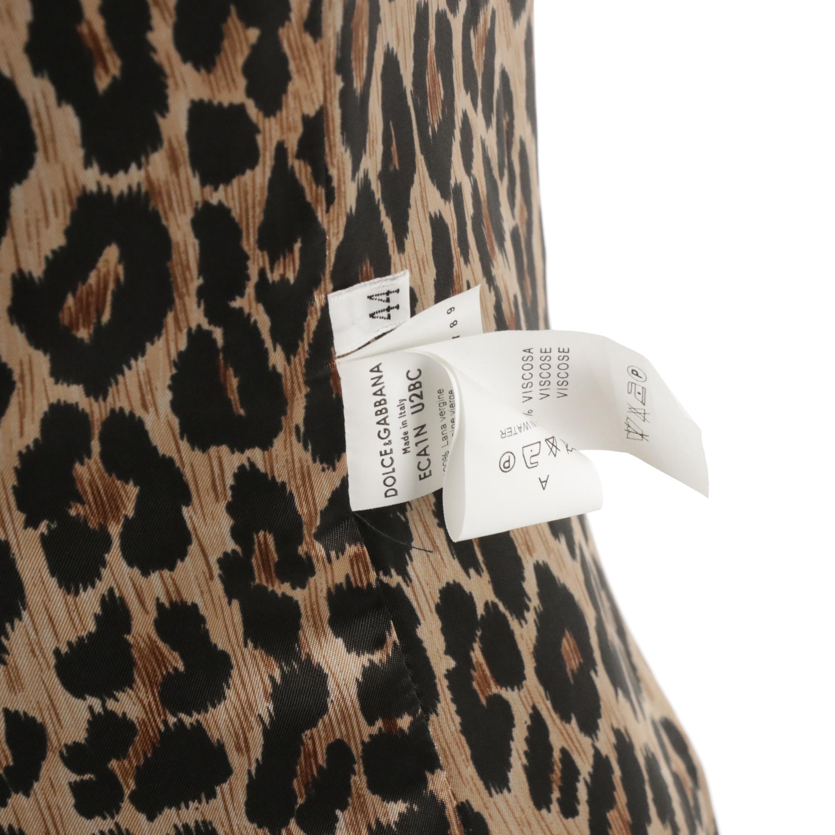 Dolce & Gabbana Black Wool Coat with Leopard Print Lining