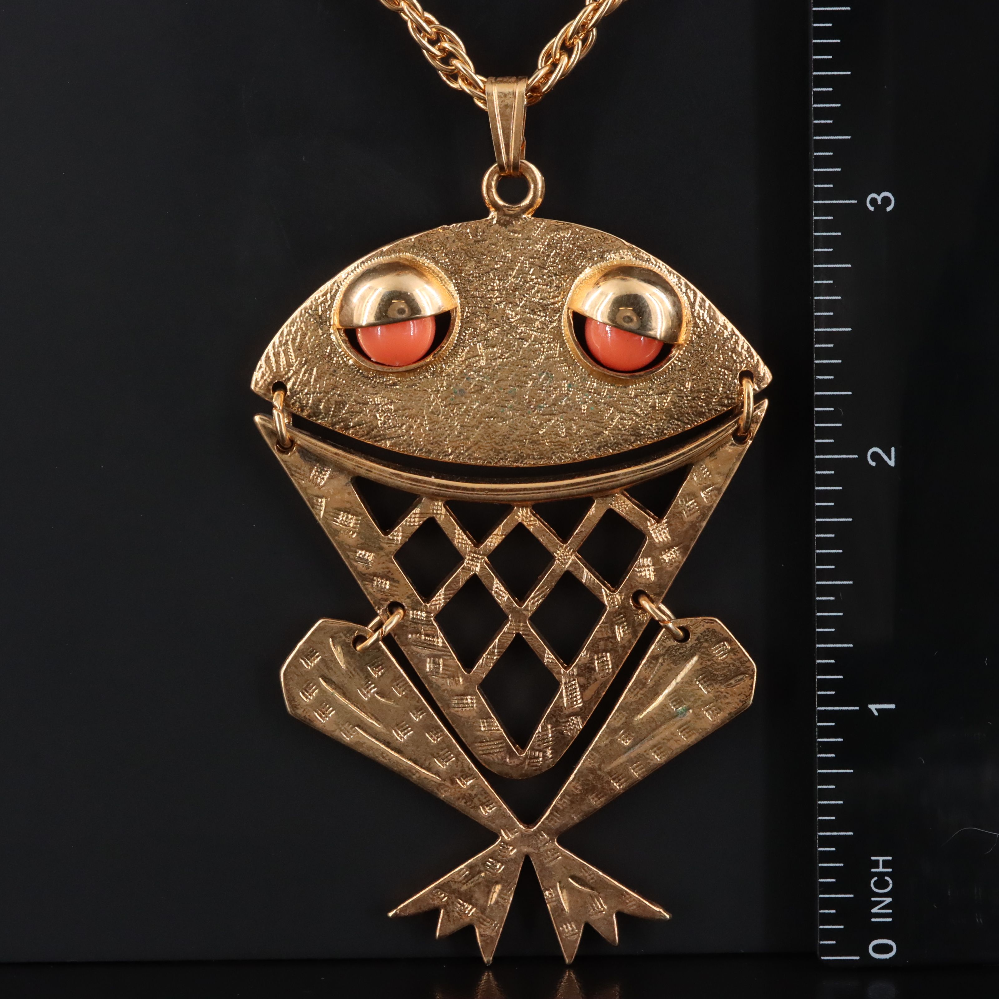 1970s Sarah Coventry Frog Pendant Necklace