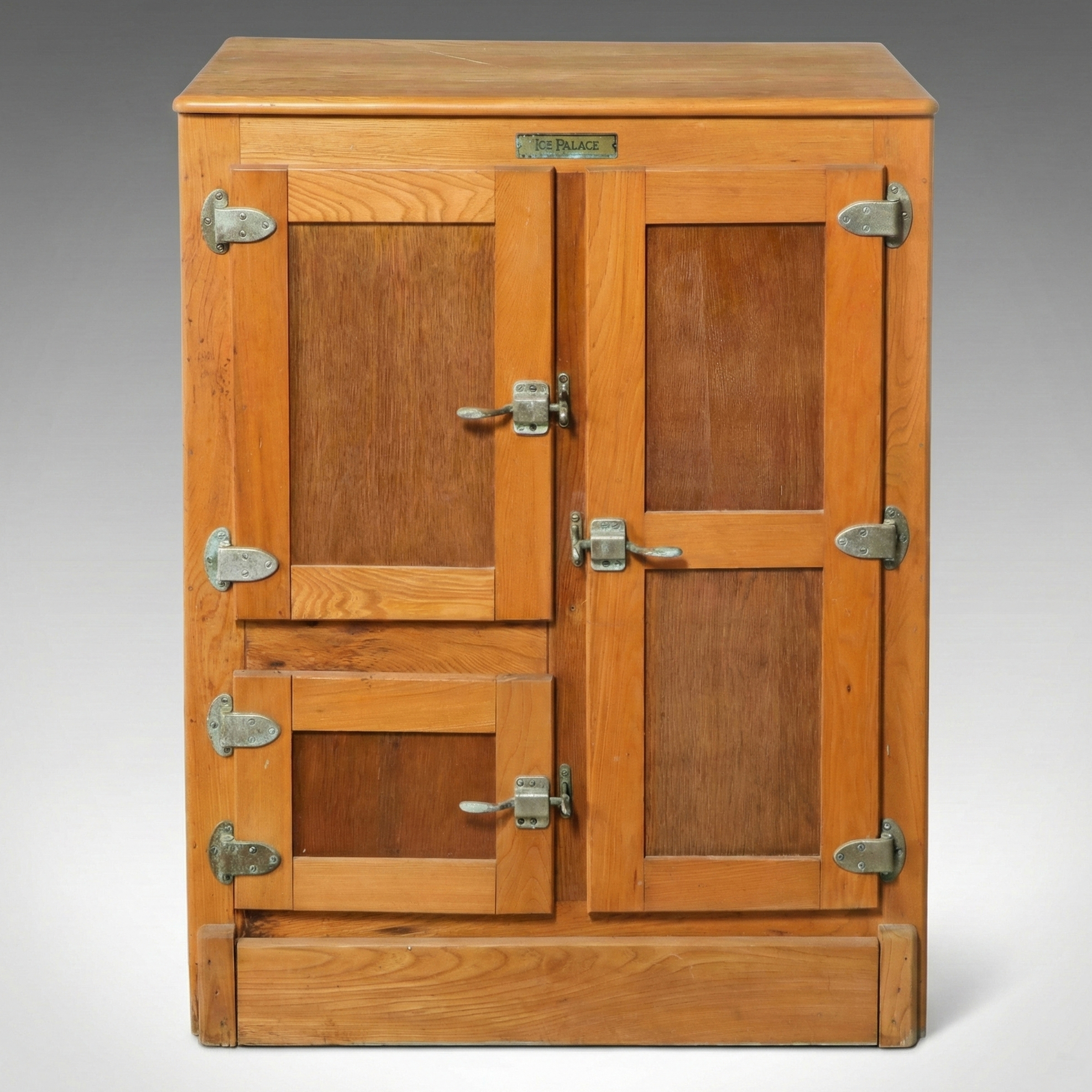 "Ice Palace" Ice Box