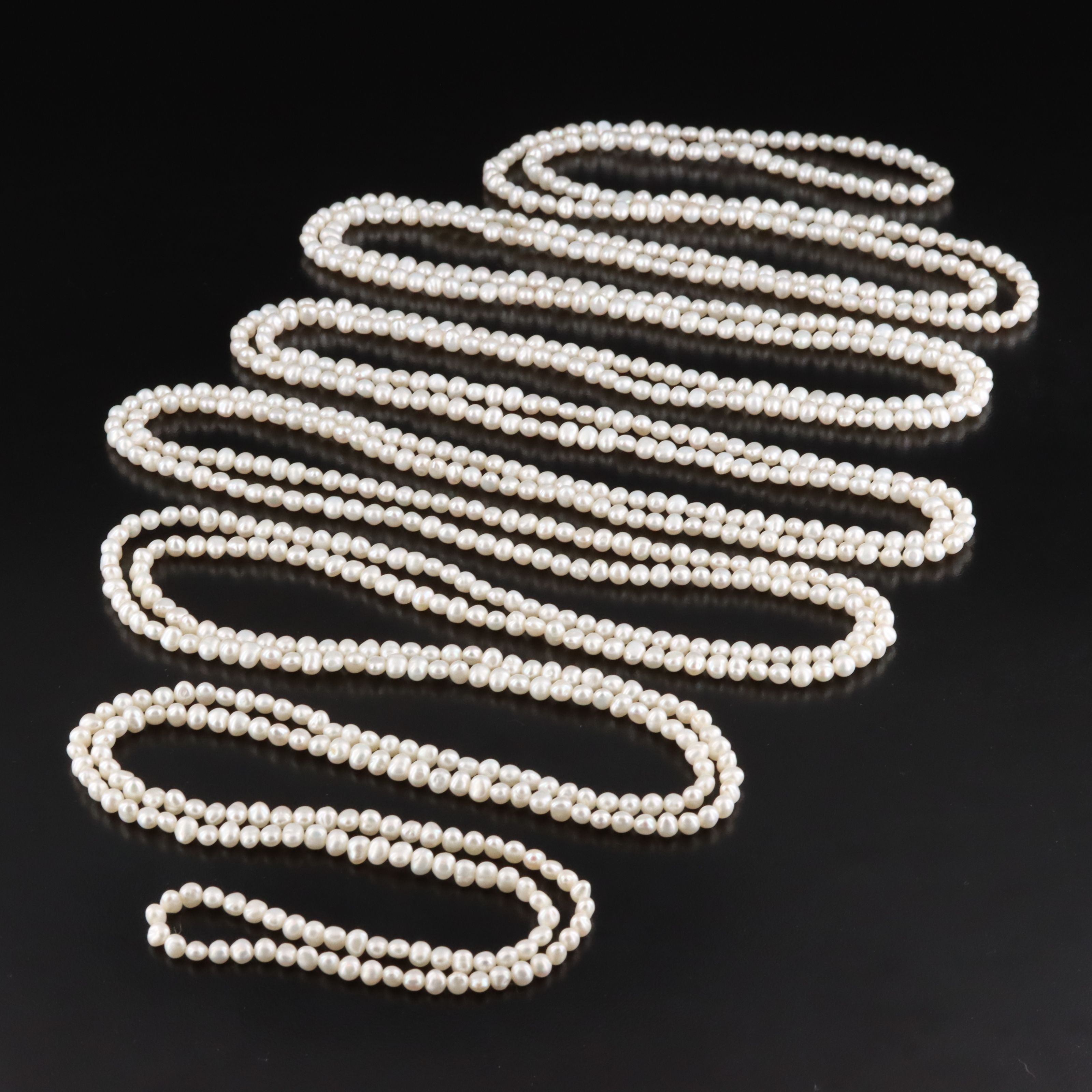Rope Length Pearl Necklace